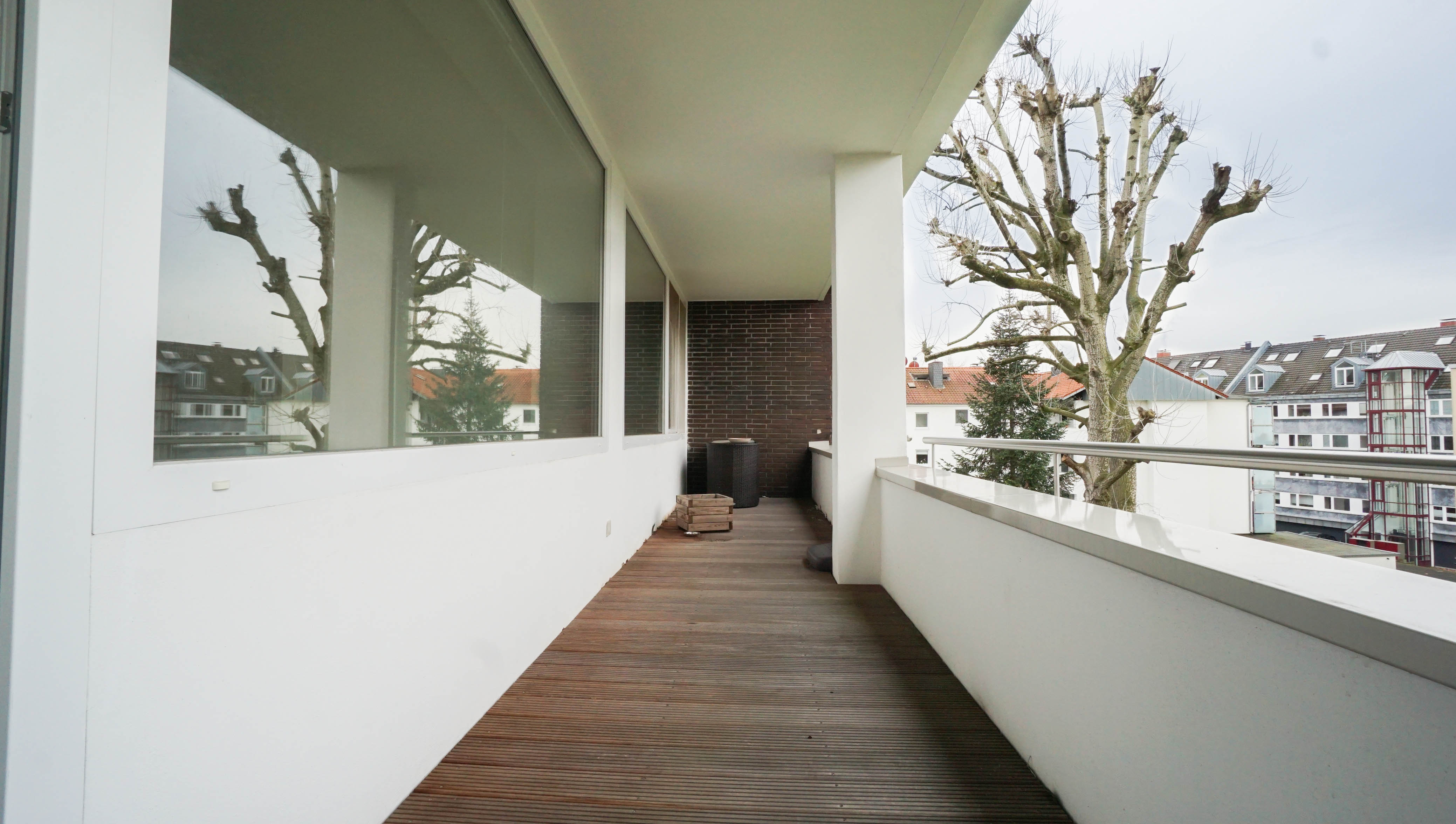 Lichtdurchflutete 3-Zimmer-Wohnung mit Balkon in Düsseldorf-Oberkassel