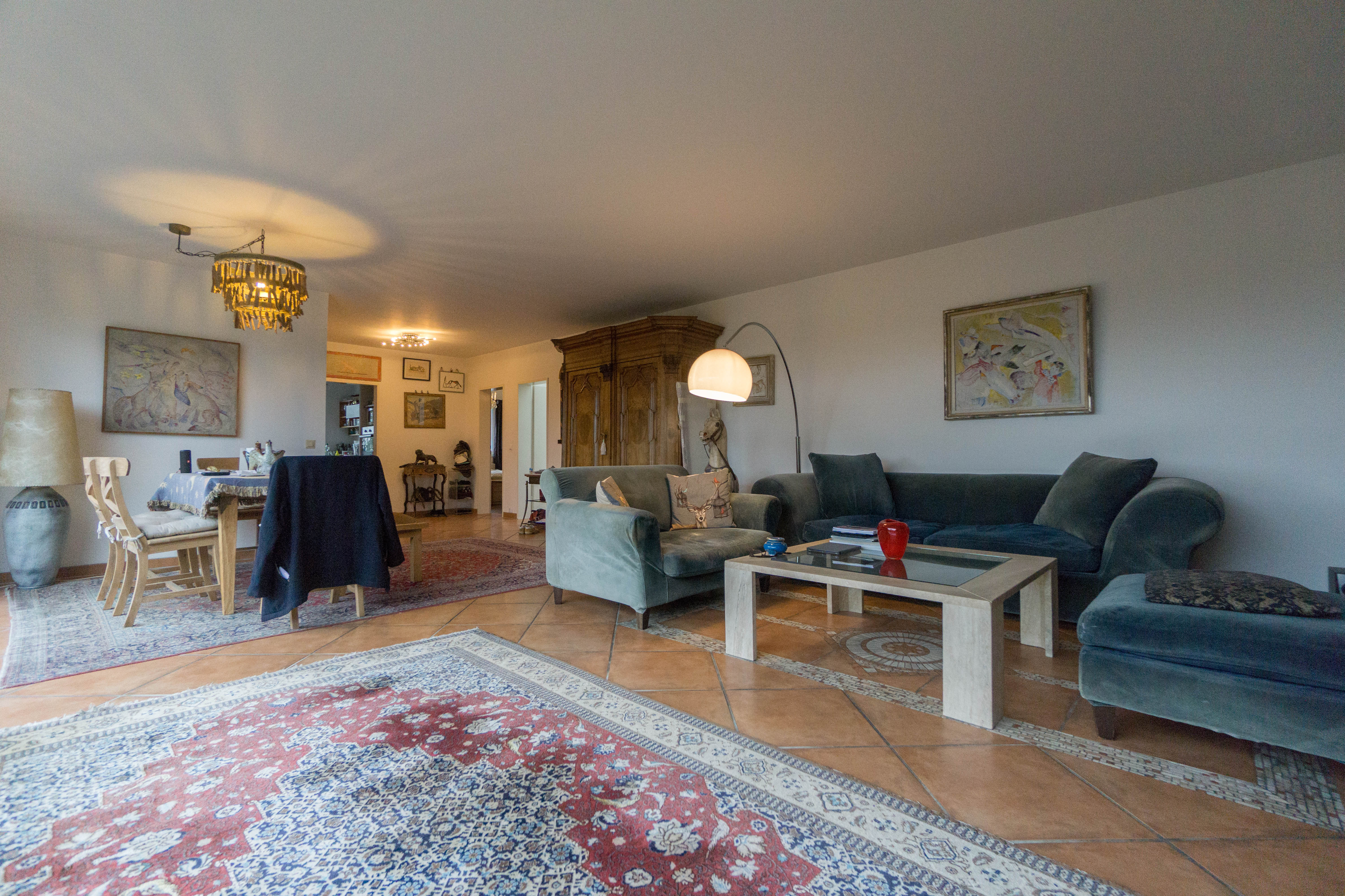 3-Zimmer im Dachgeschoss mit imposanter Terrasse am Schulberg