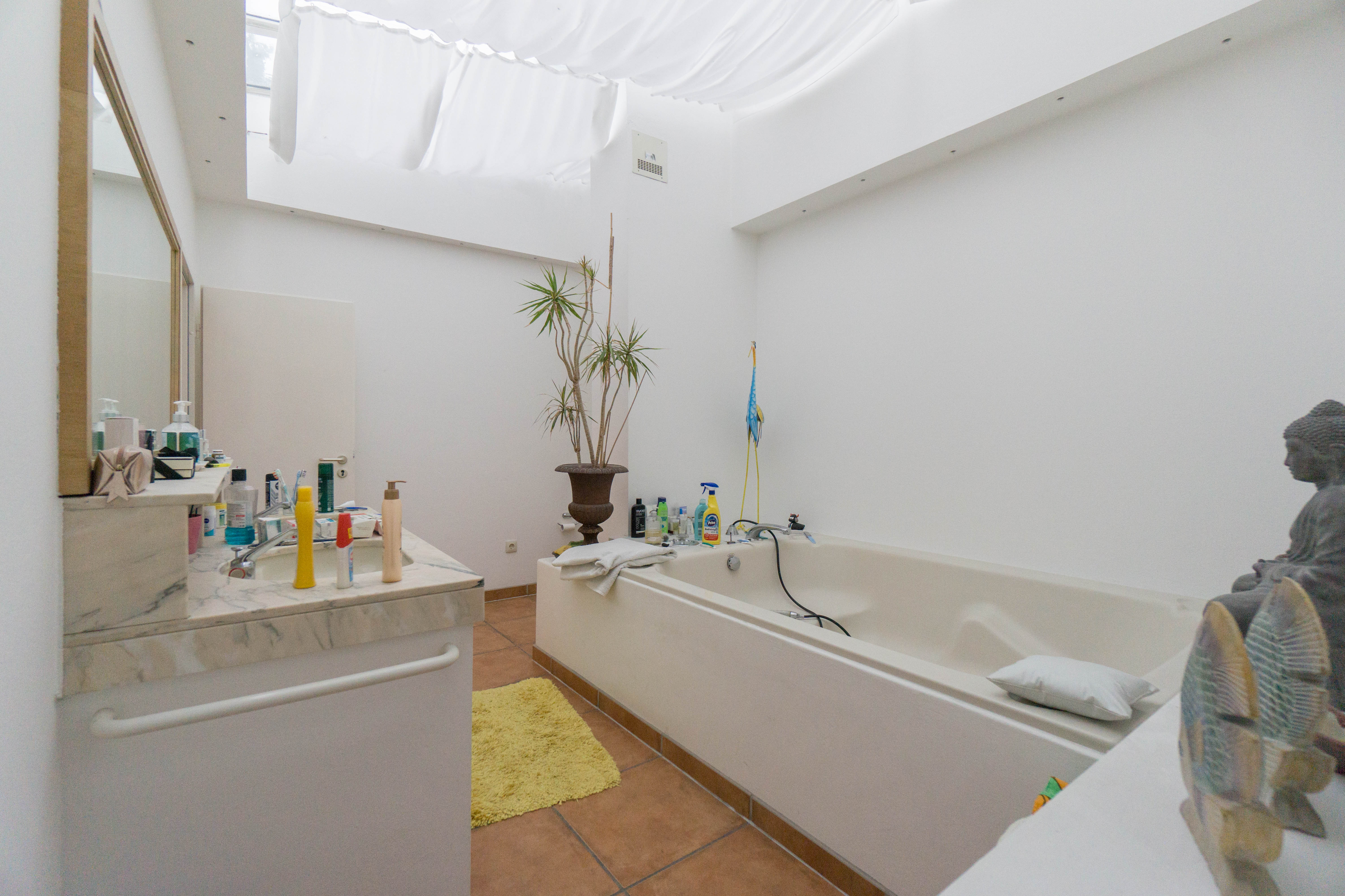 3-Zimmer im Dachgeschoss mit imposanter Terrasse am Schulberg