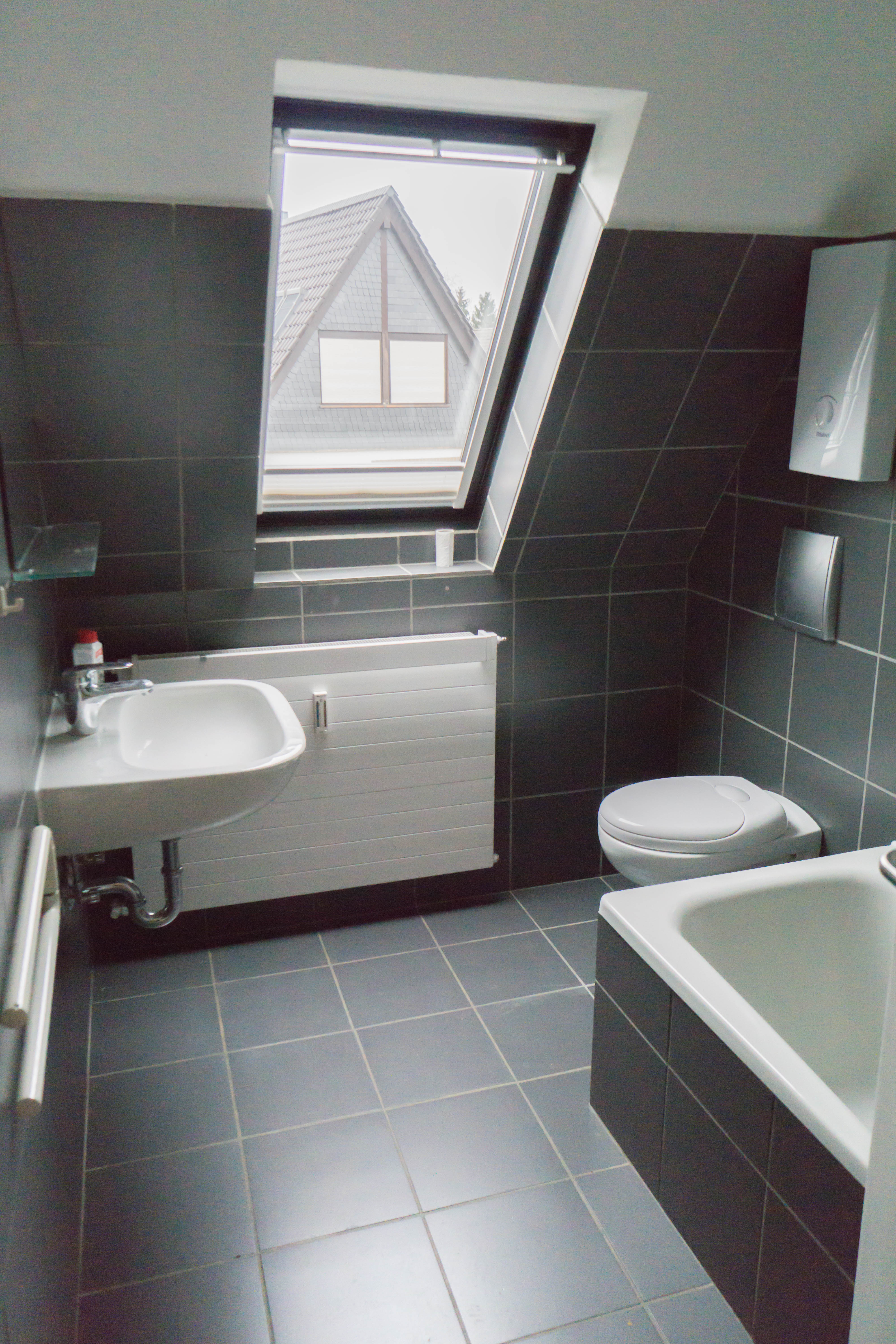 Gemütliche 3-4 Zimmer Dachgeschoss-Maisonettewohnung mit ausgebautem Spitzboden
