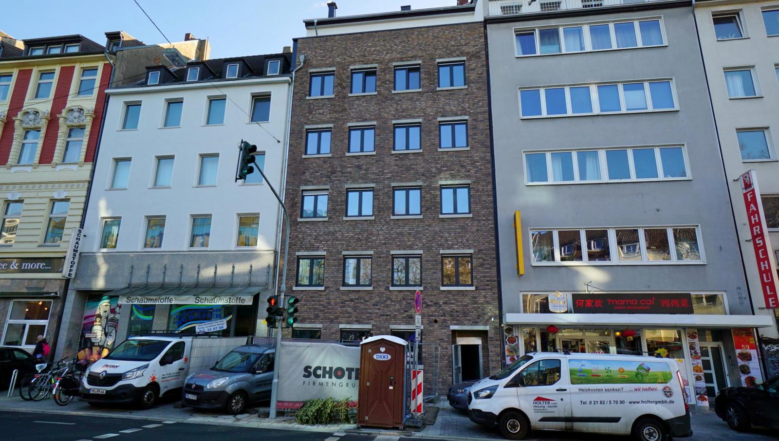 Düsseldorf-Stadtmitte: Attraktive Neubau-Eigentumswohnung mit Terrasse und Atrium