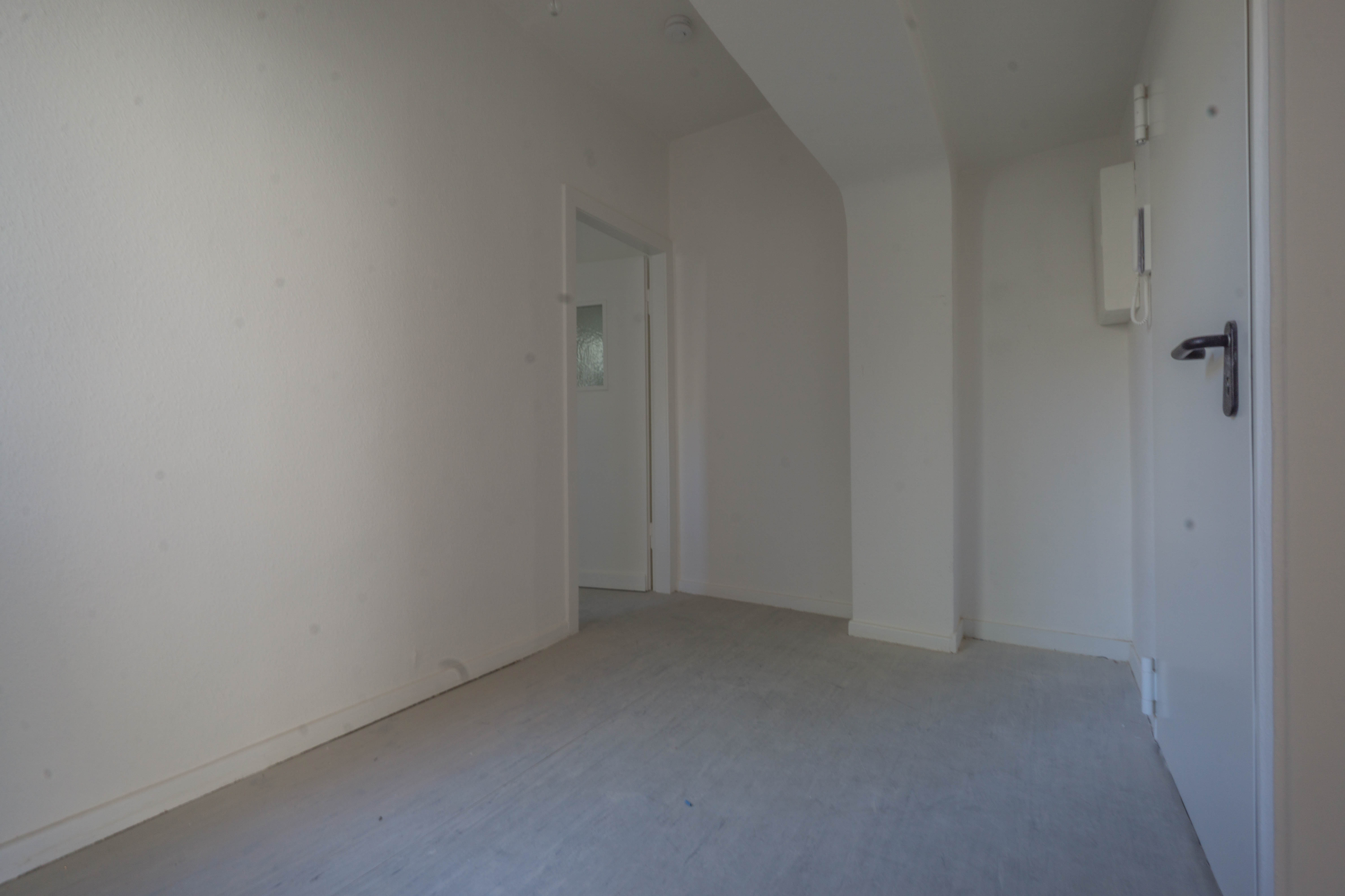 1A Lage in Neuss - Leerstehendes Wohn-/Geschäftshaus auf Einkaufsstraße in bester Gesellschaft