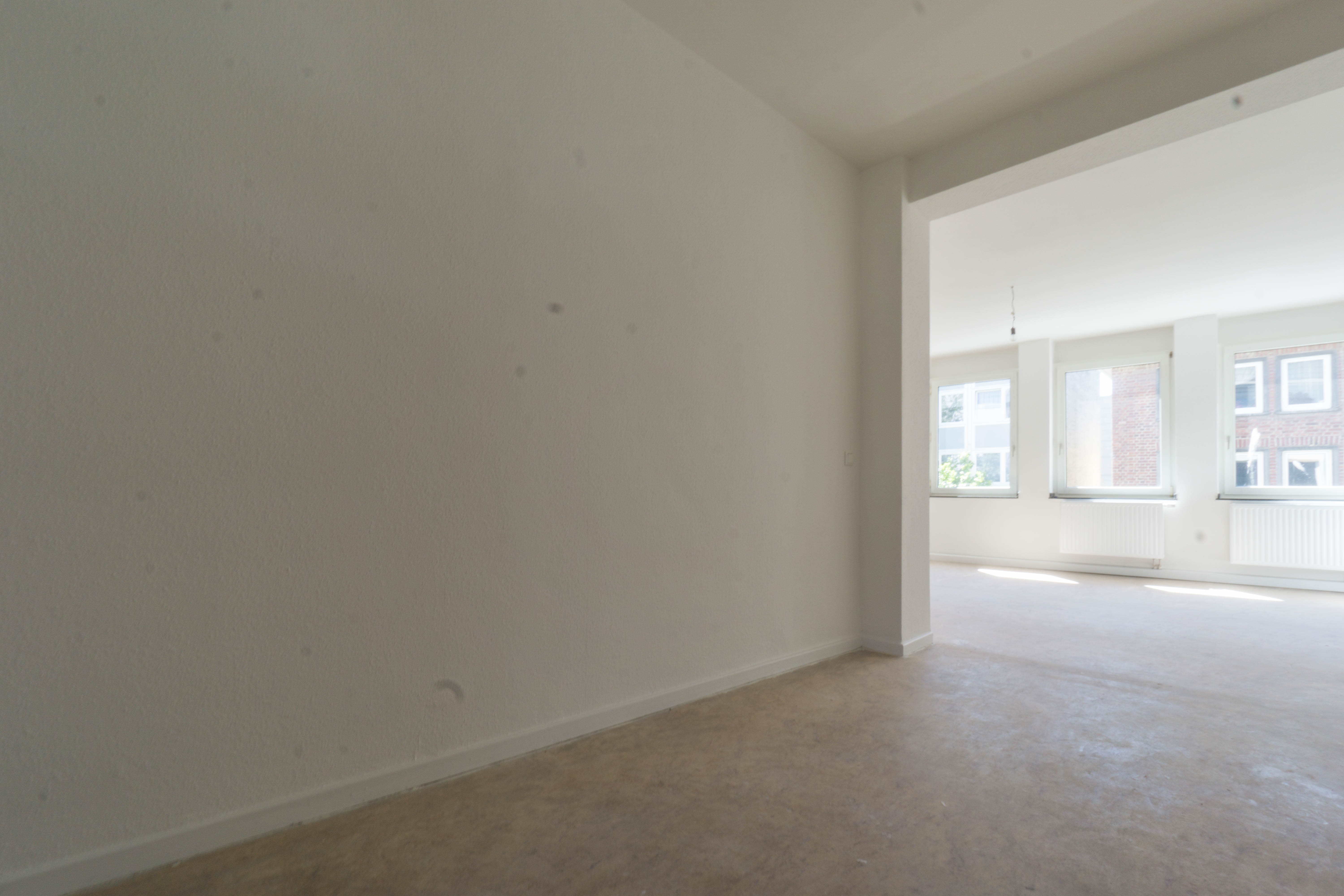 1A Lage in Neuss - Leerstehendes Wohn-/Geschäftshaus auf Einkaufsstraße in bester Gesellschaft