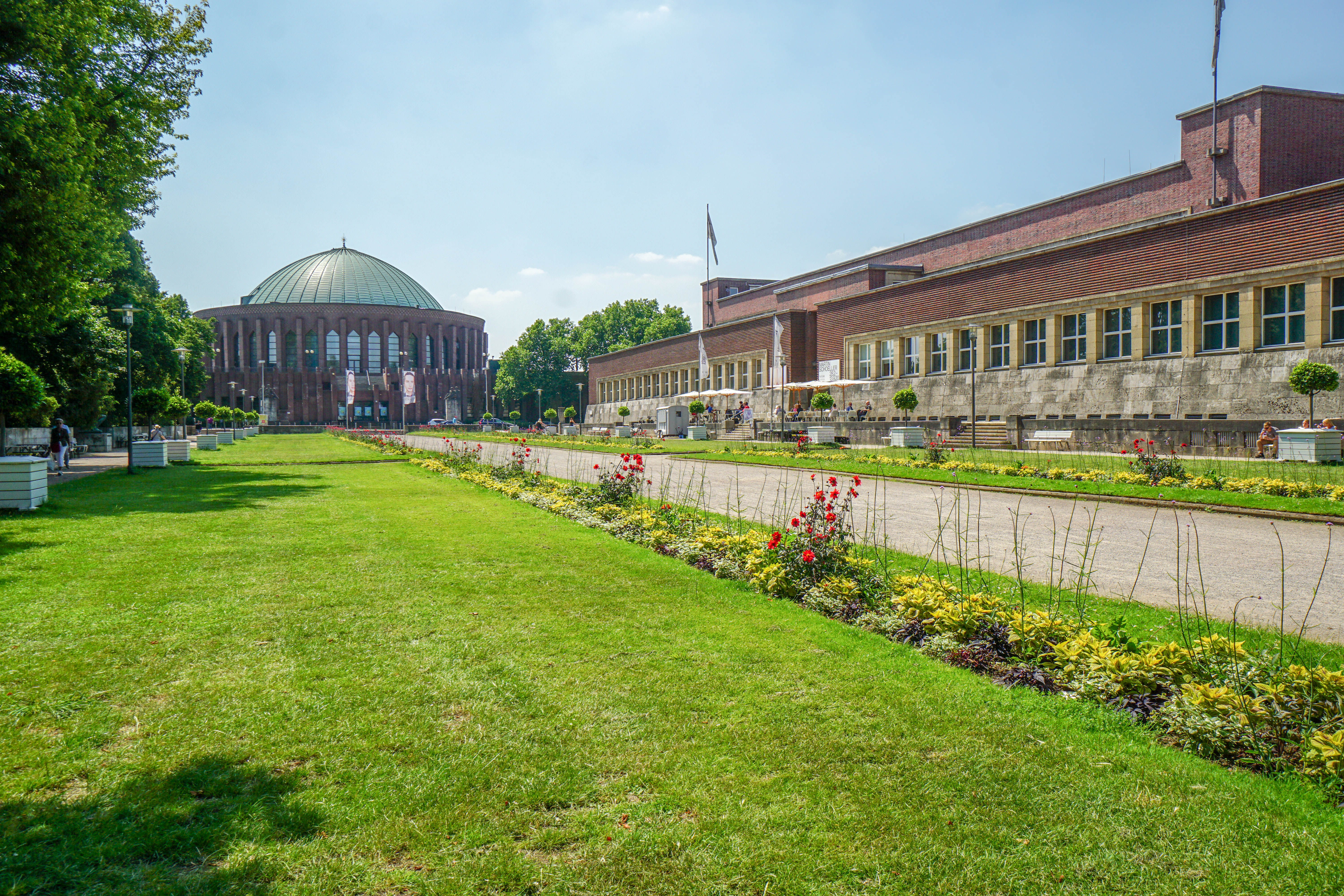 Erstklassige Lage! Repräsentative Bürofläche am Hofgarten mit Blick zum Rhein