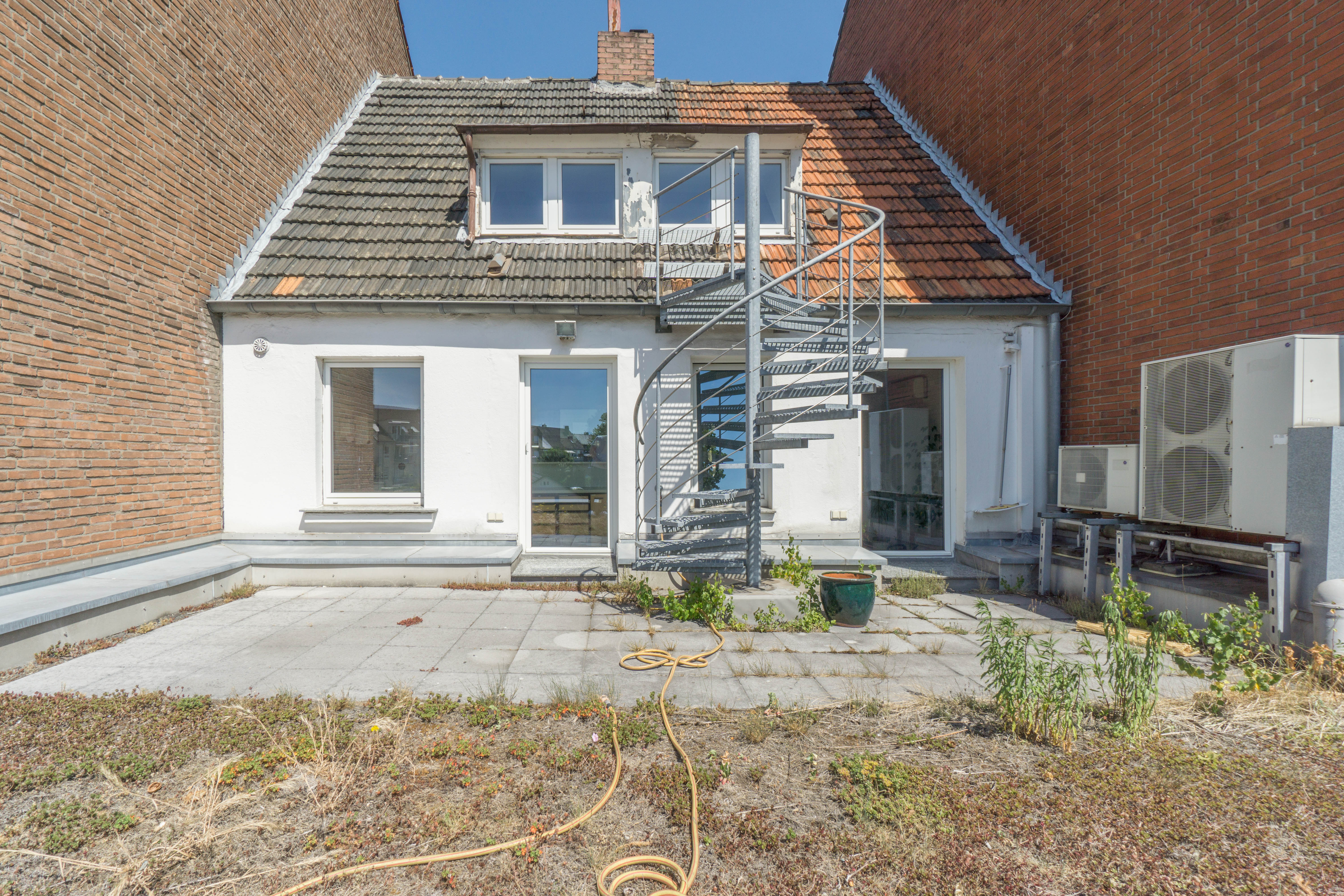 Stadthaus mit Erweiterungsmöglichkeit auf der Furth in gepflegter Lage