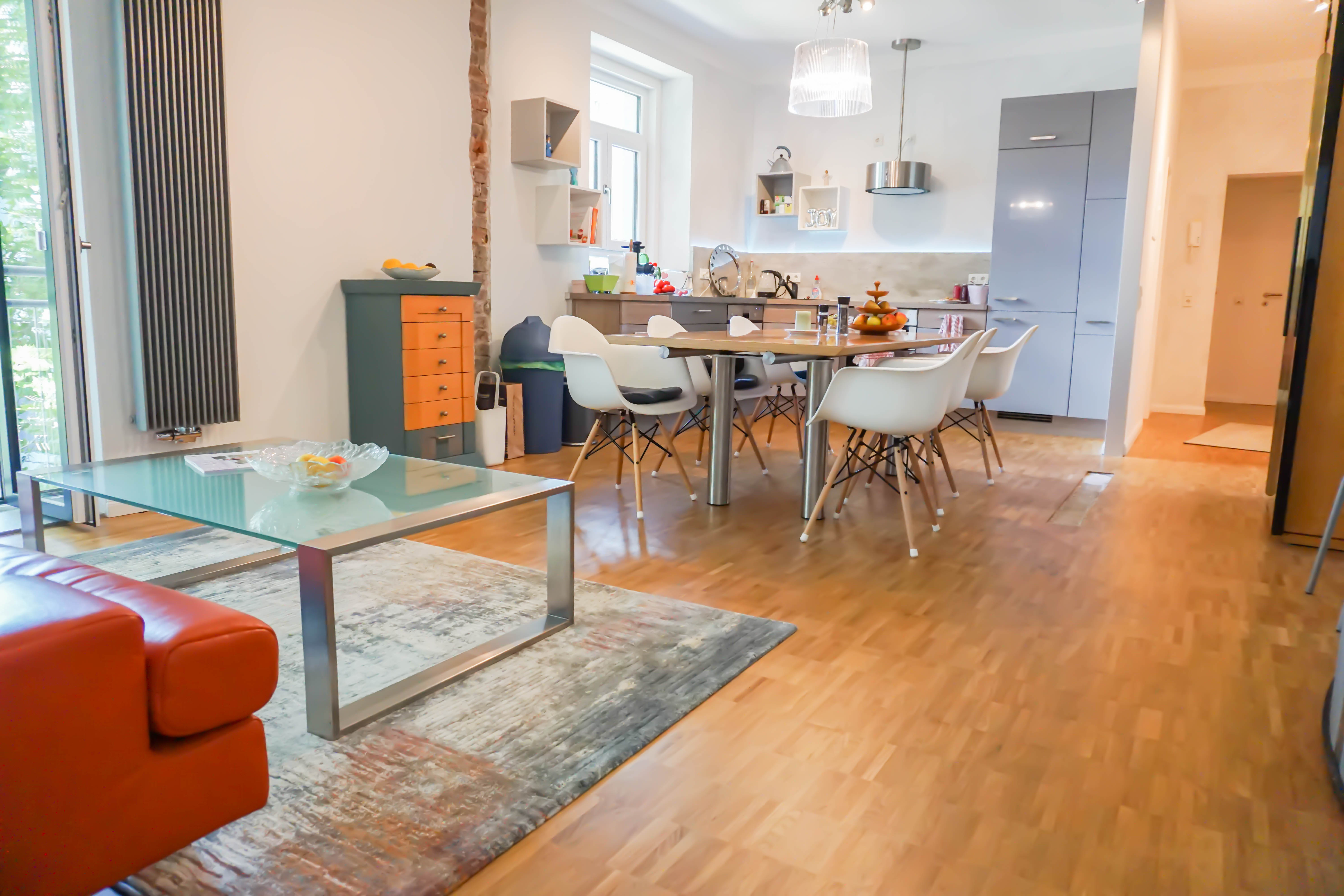 MUST-HAVE für Individualisten: 200 m² LOFT zzgl. 2 Whg./Einfamilienhaus mit weitläufigem Grundstück