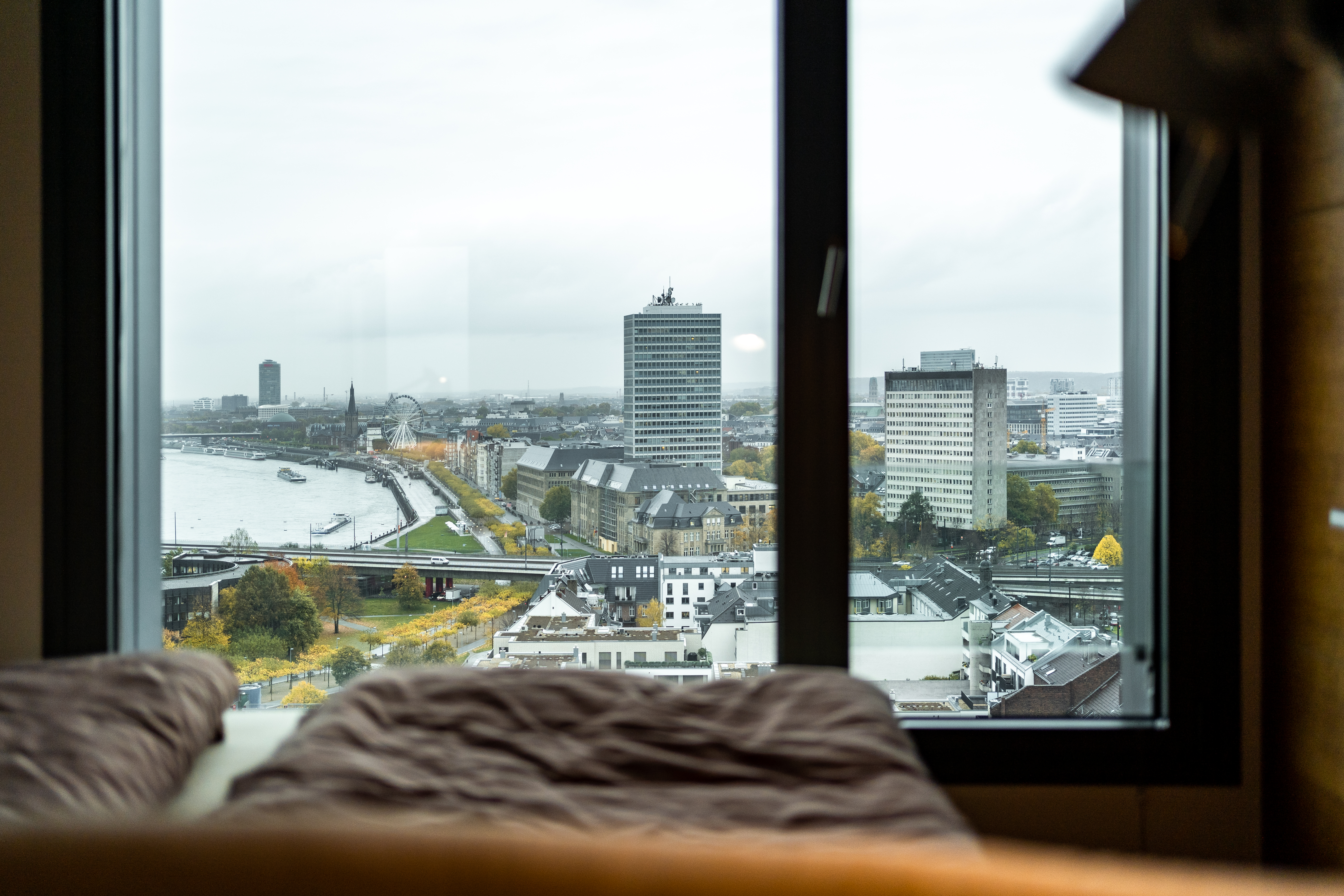 Mittendrin aber dennoch über den Dingen wohnen: Einzigartige Panoramawohnung im Portobellohaus