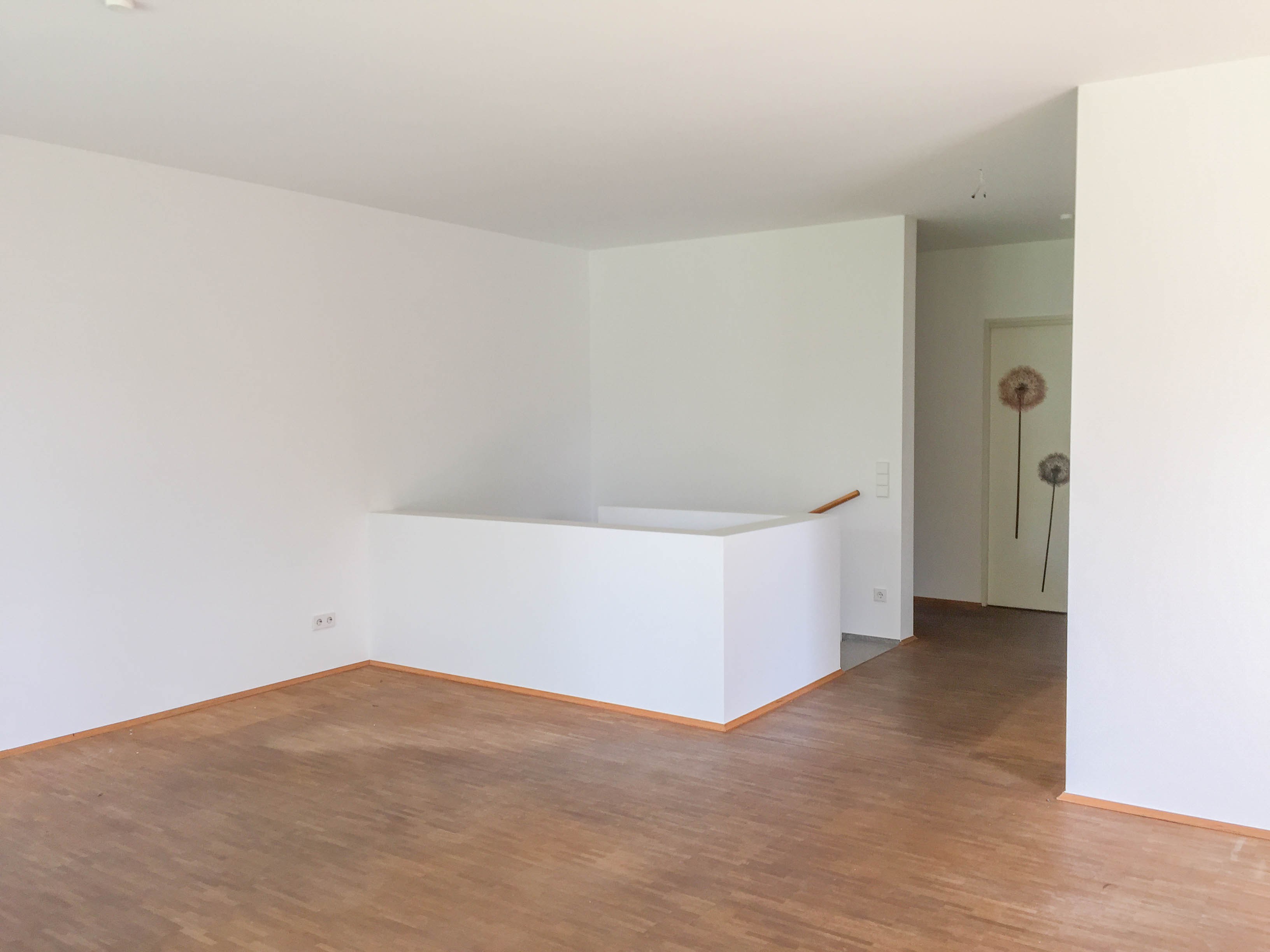 Stadtzentrales Wohnen in der Nähe des Medienhafens! Moderne Maisonette-Wohnung mit Garten