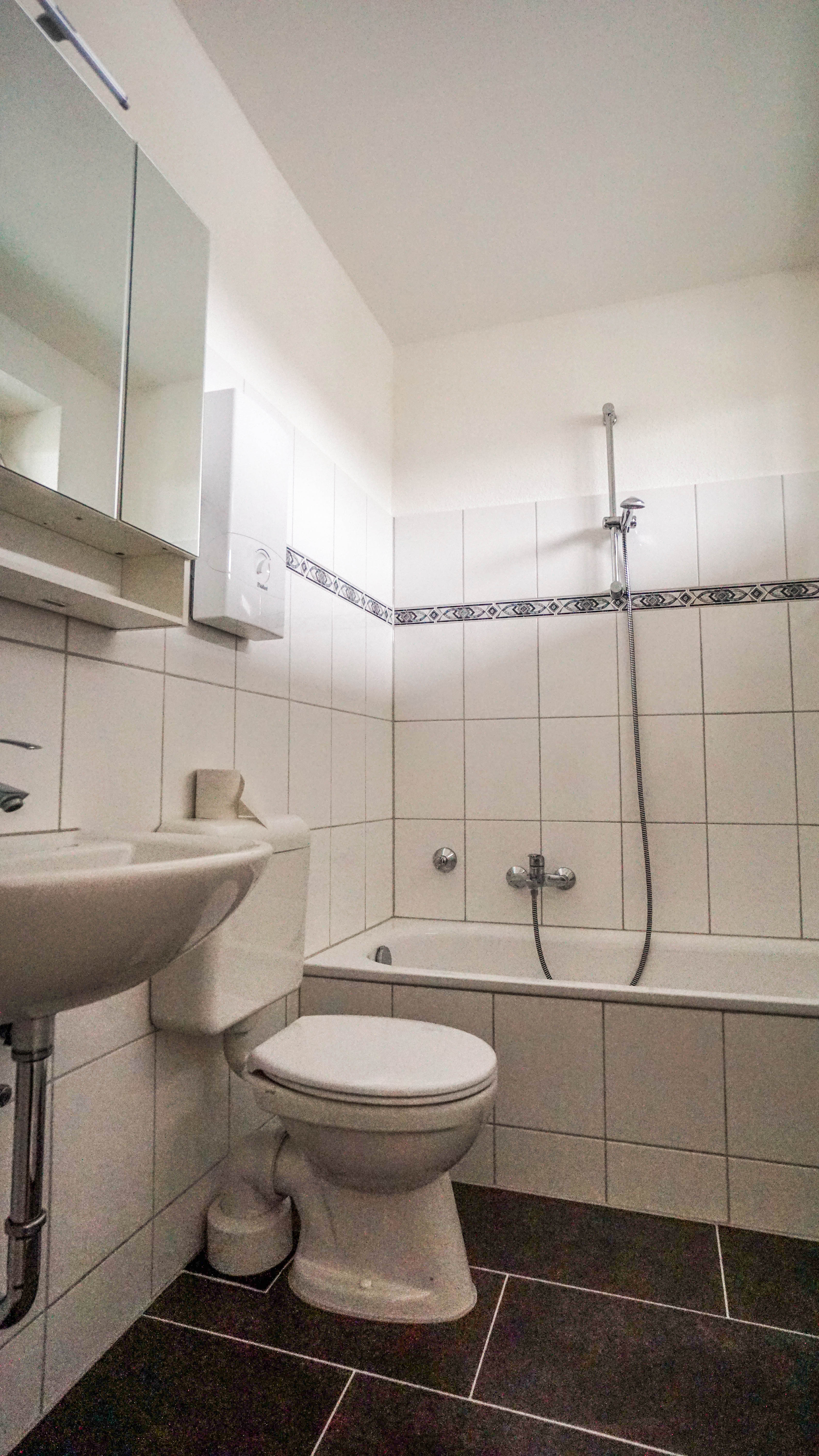 Kleine Welt ganz groß - 2-Zimmer Wohnung mit offener Küche und großem Balkon in sehr zentraler Lage