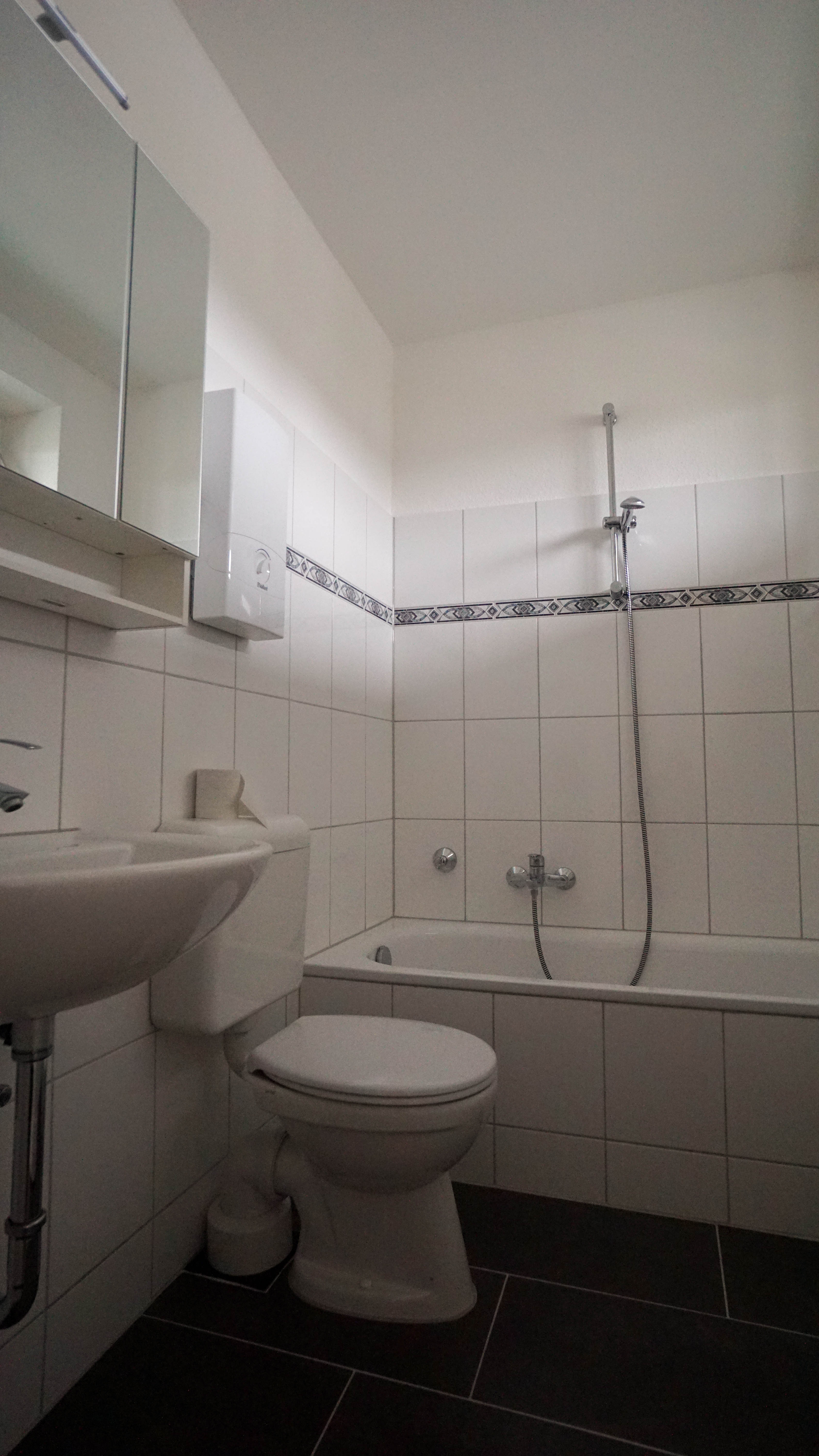 Kleine Welt ganz groß - 2-Zimmer Wohnung mit offener Küche und großem Balkon in sehr zentraler Lage