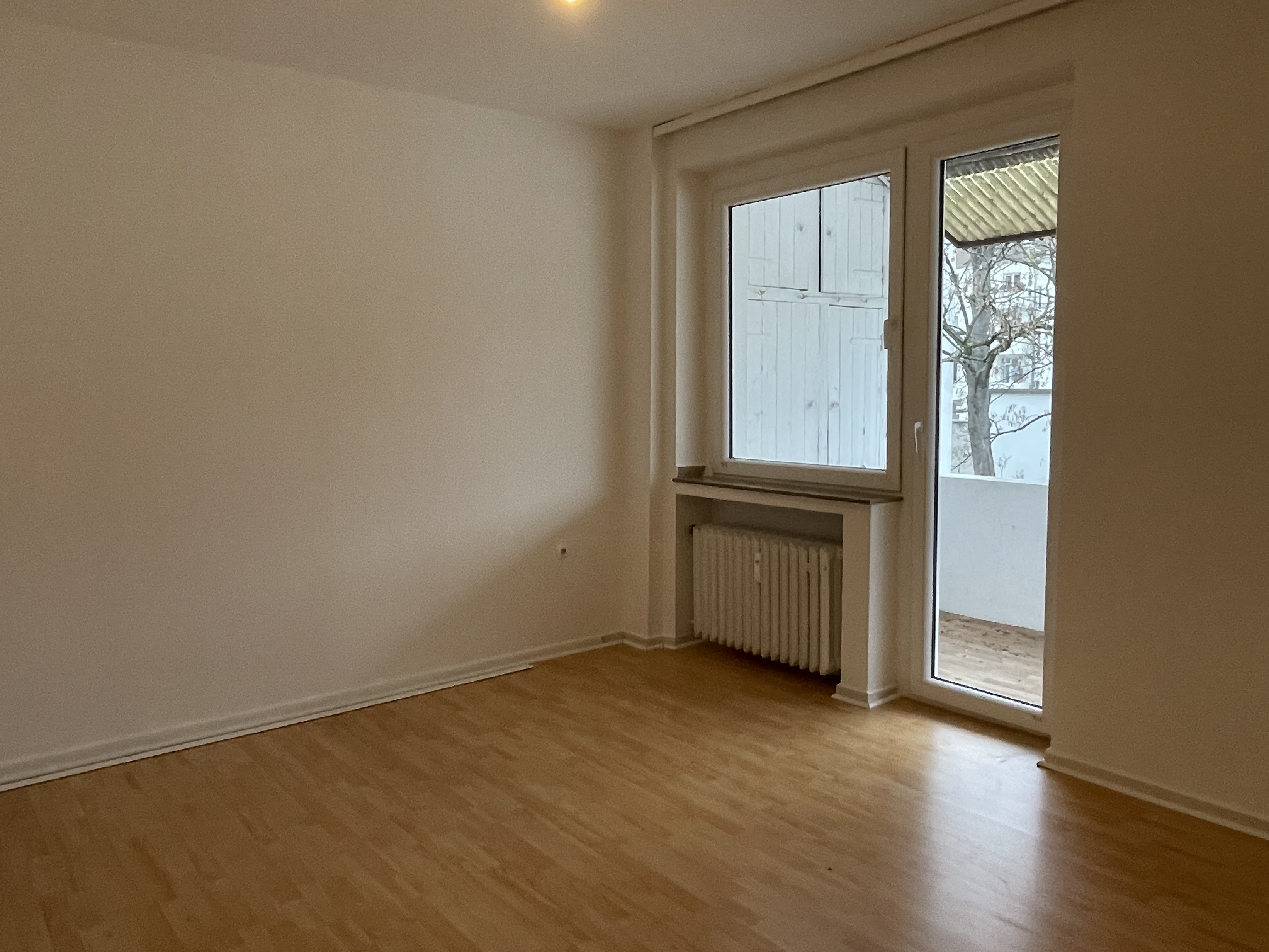 Big City Life. Zentral & urban und großzügig. 2 Zi. mit Balkon in Stadmitte