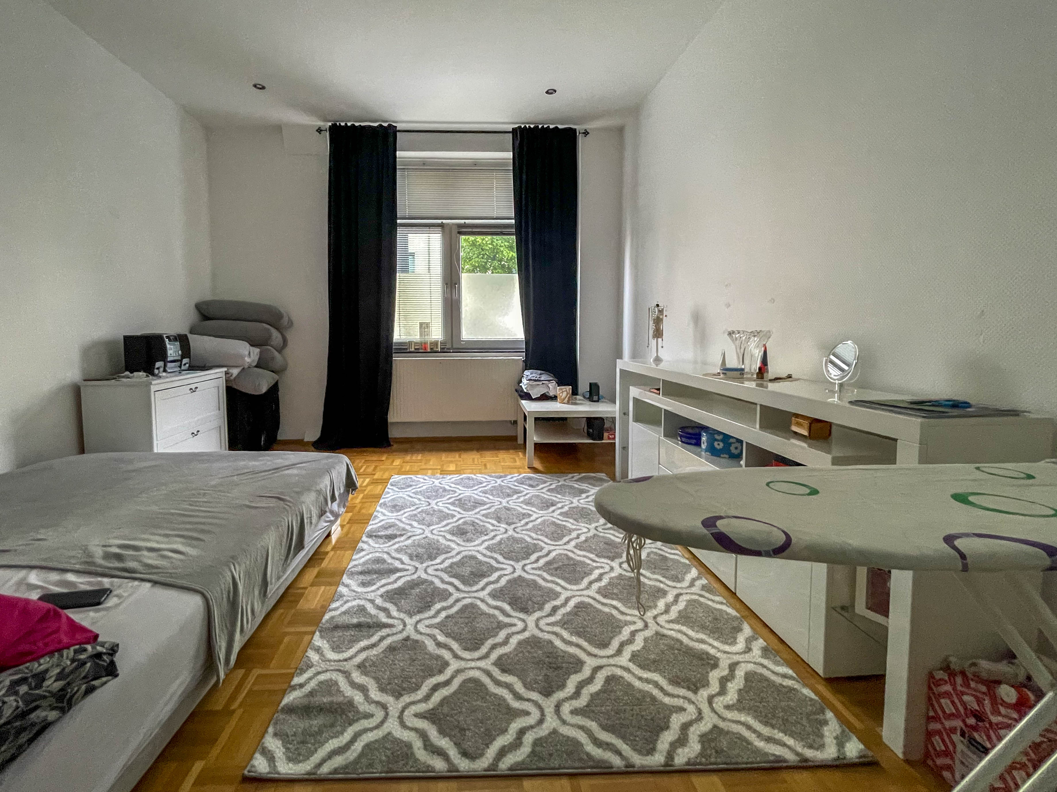 Solide vermietetes Wohnhaus mit 10 Einheiten in Lierenfeld - Top Rendite in Düsseldorf