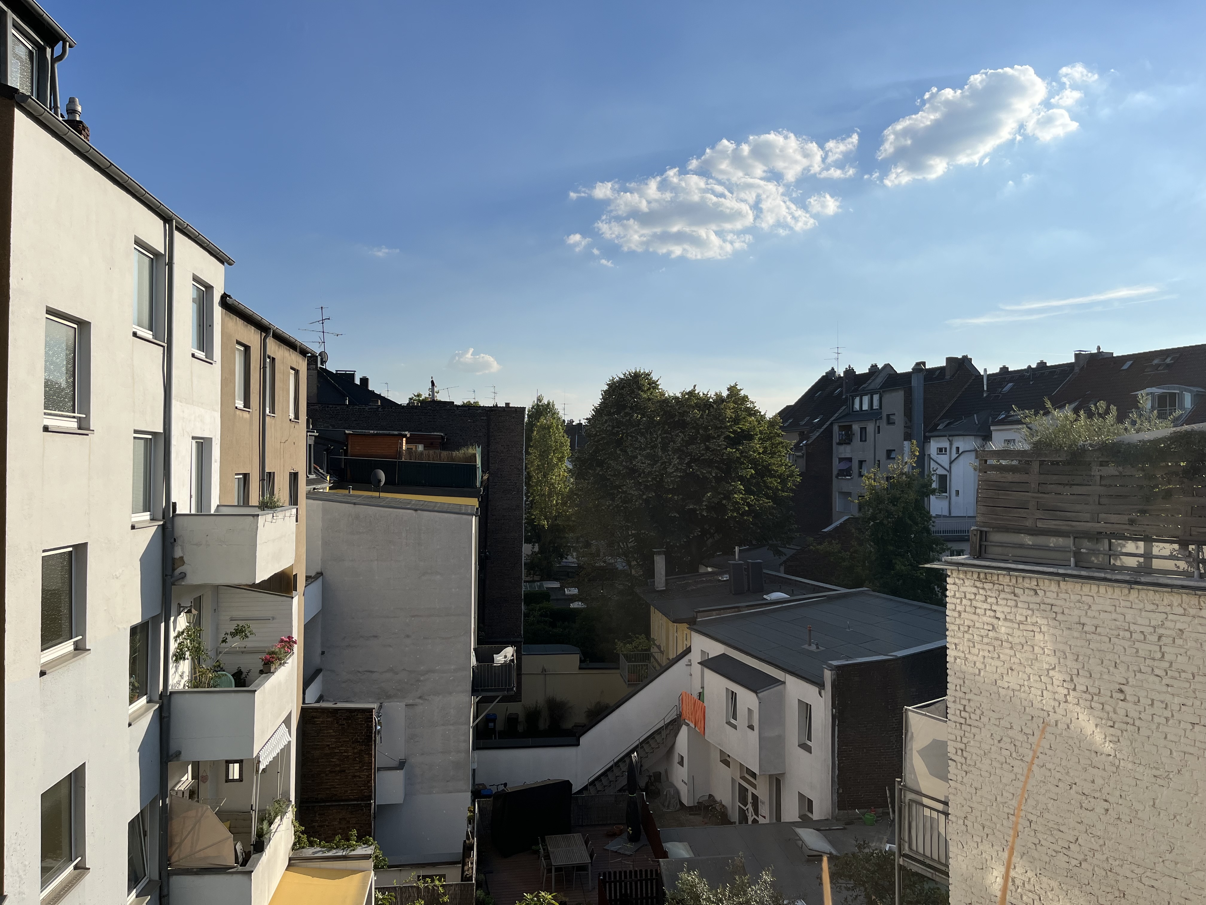 Die perfekte Lifestylewohnung in Pempelfort mit 3 Zimmern und Balkon
