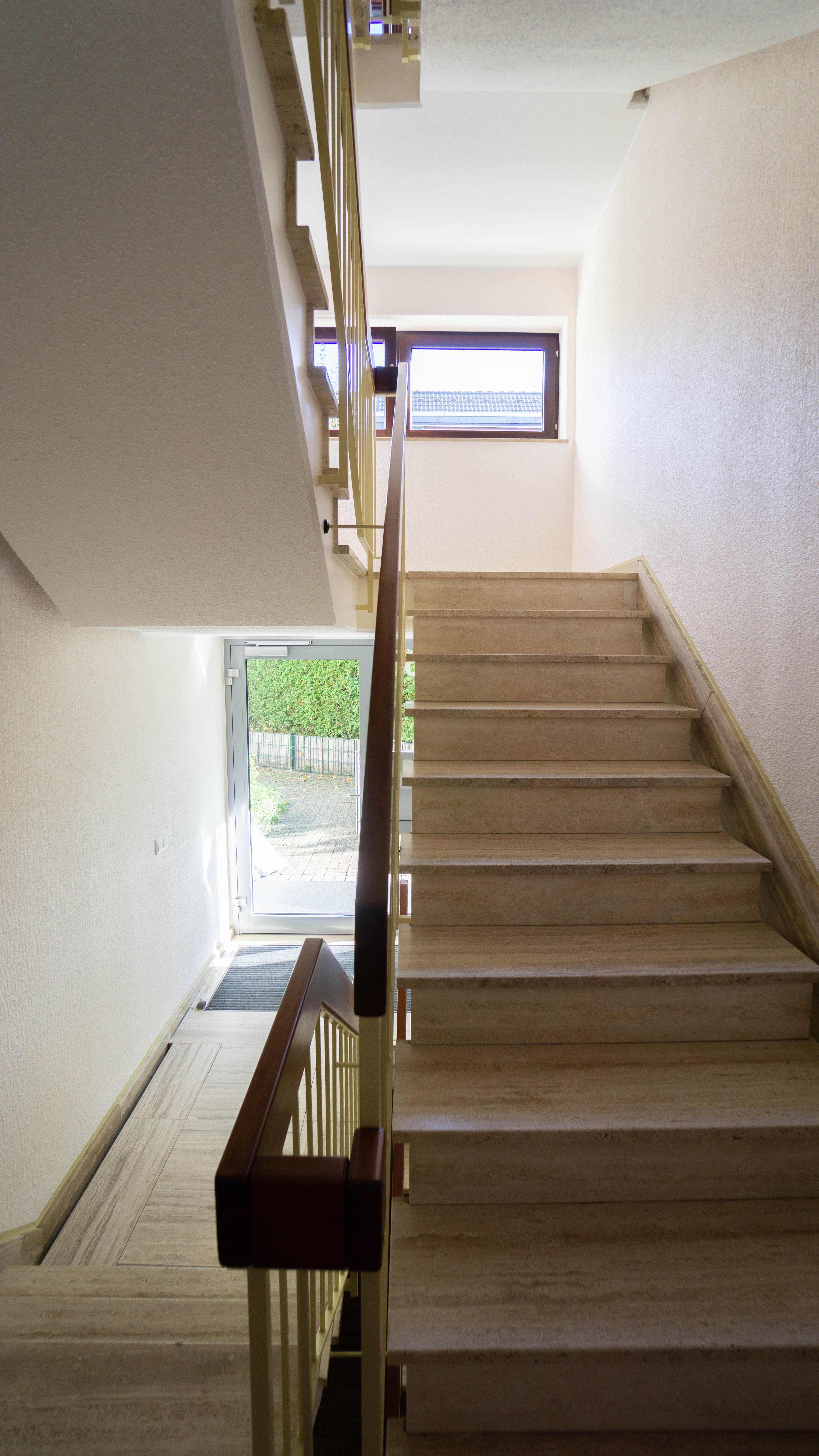 Eine Wohnung voller Gefühle! Einzugsbereite 4 Zi. EG Wohnung mit Traumgarten