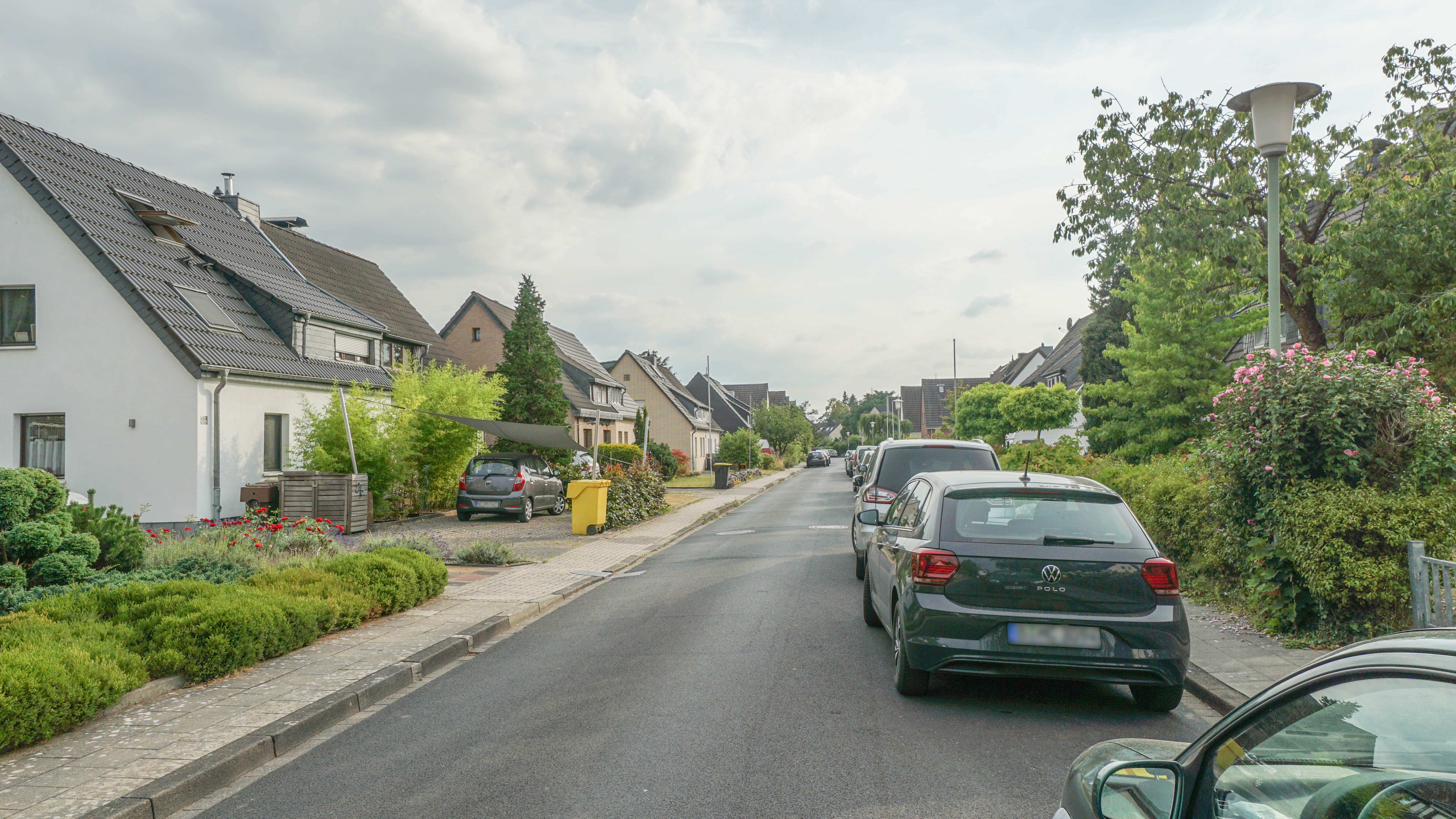 Gepflegtes Einfamilienhaus als Doppelhaushälfte auf traumhaftem Grundstück in gesuchter Wohnlage