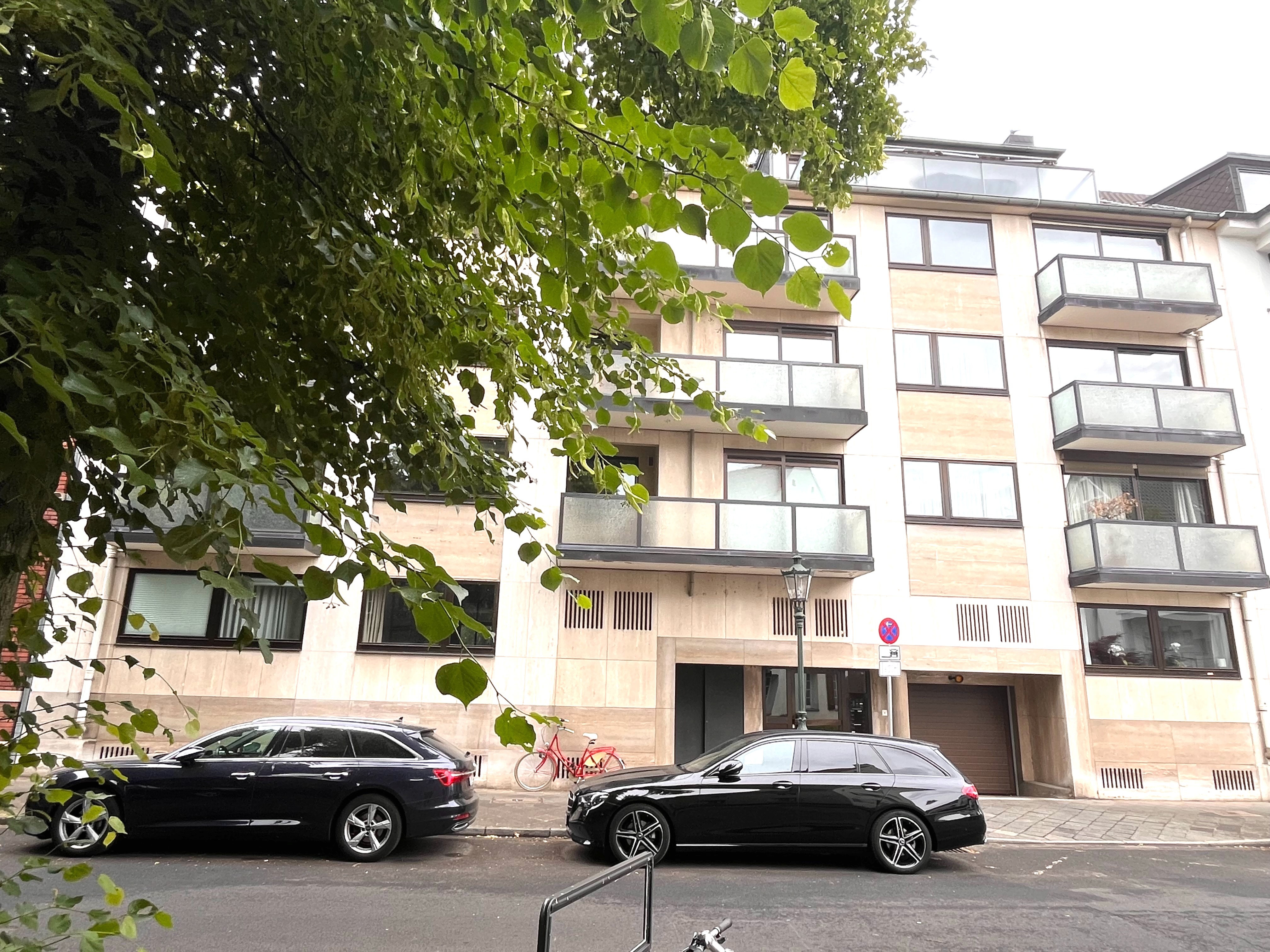 Erstbezug nach Sanierung! Gut geschnittene 3-Zimmer-Wohnung in bester Lage