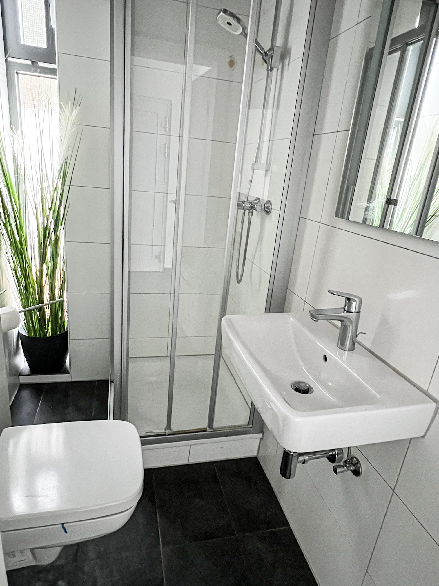 Top-gepflegtes, teilmöbliertes Apartment in ruhiger Wohnlage