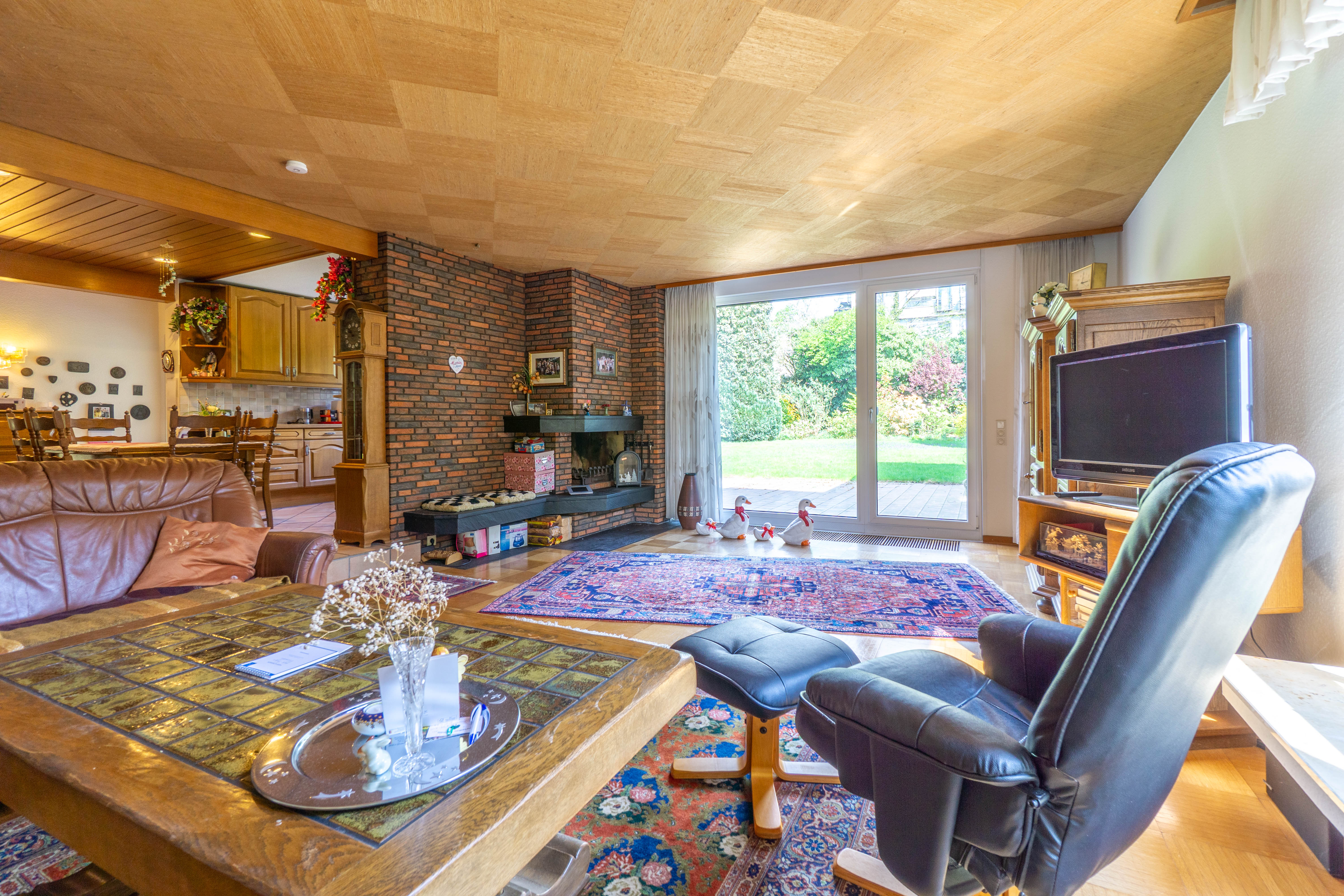 Zwischen Rhein und Geschichte: Ein Juwel in der weißen Siedlung / Nordparksiedlung