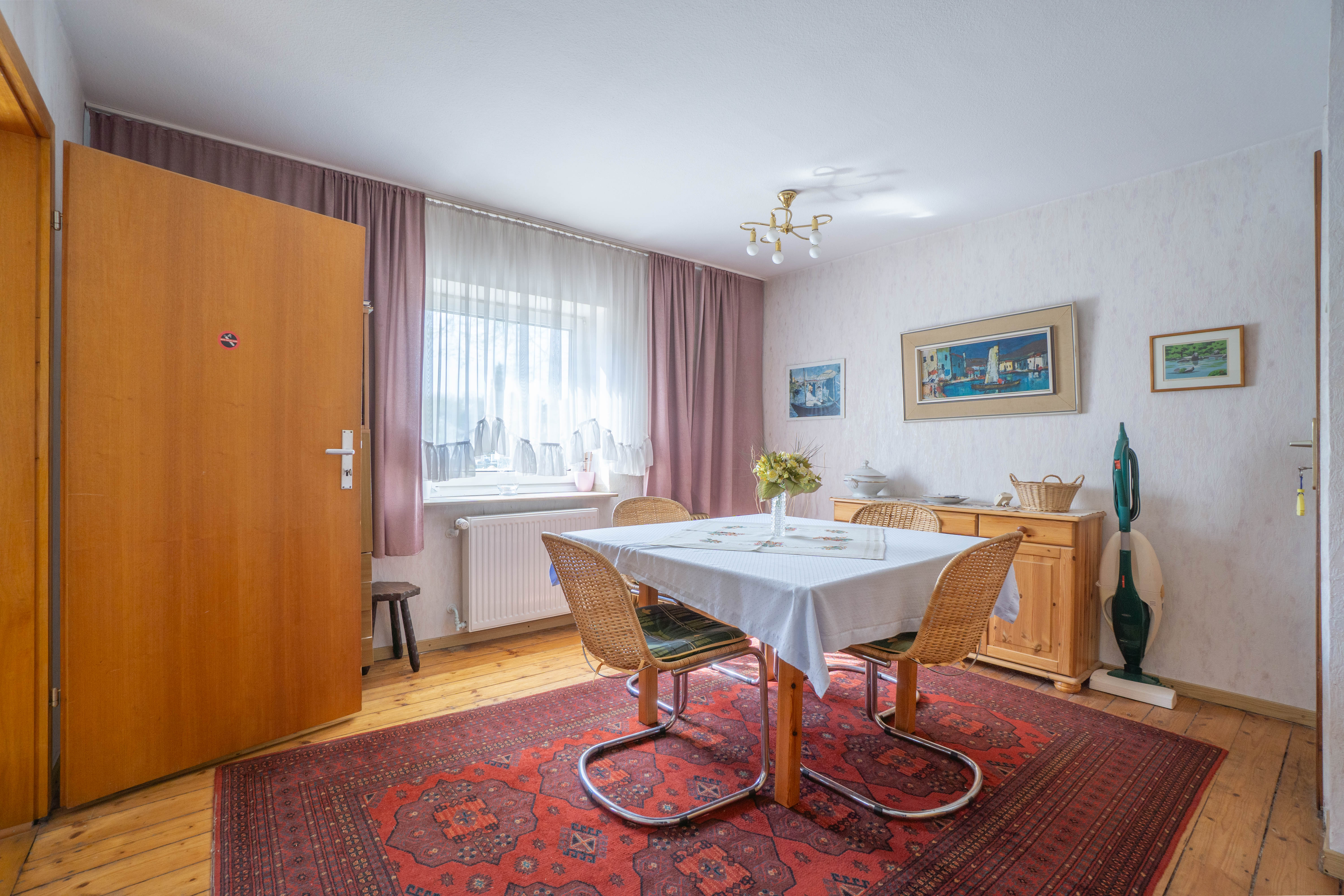 Zwischen Rhein und Geschichte: Ein Juwel in der weißen Siedlung / Nordparksiedlung