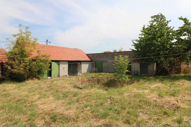großen Baugrundstück (teilbar) mit Abrißhaus und Nebengebäuden im Ortsteil der Spreewaldstadt Lübbenau