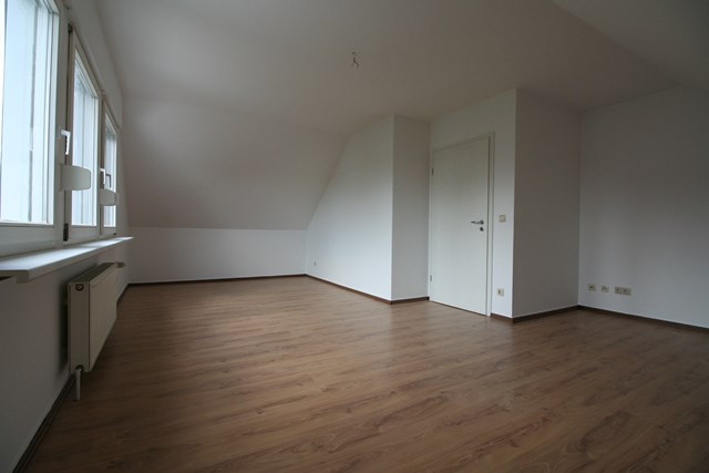2-Raumwohnung mit Garten und Carportstellplatz