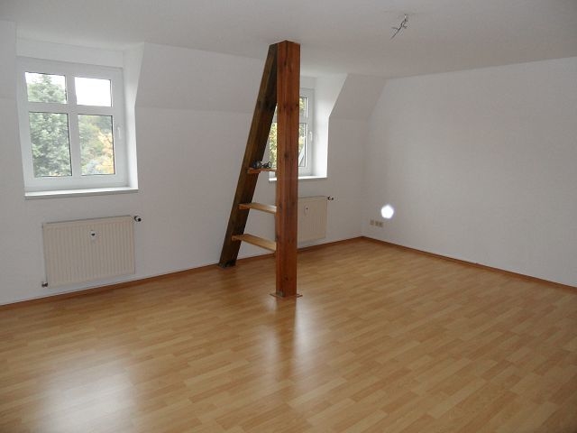 1-Raumwohnung im Dachgeschoss ideal für Azubis oder Alleinstehende