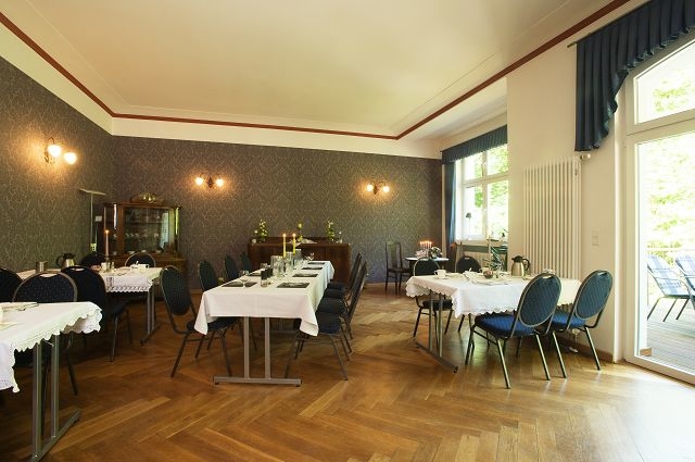 attraktive Gewerbeeinheit mit Charme in der Villa Reich