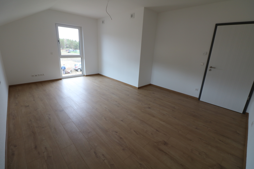 ERSTBEZUG wunderschöne moderne 3-RWE mit Balkon in ruhiger & grüner Lage