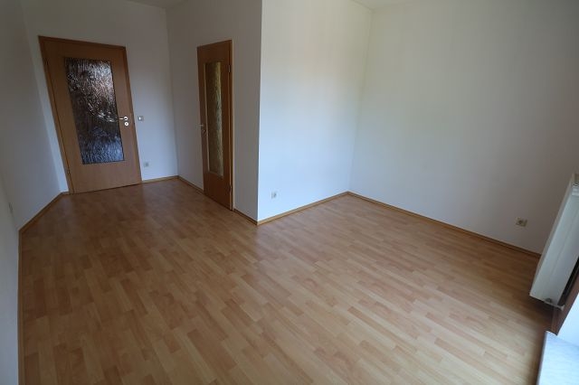2-Raumwohnung mit PKW-Stellplatz in Bahnhofsnähe