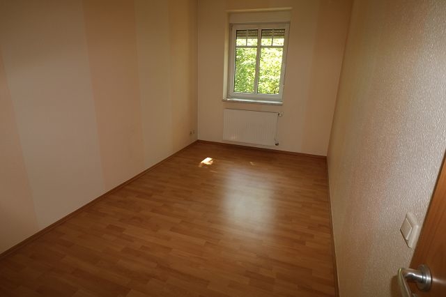 2-Raumwohnung mit PKW-Stellplatz in Bahnhofsnähe