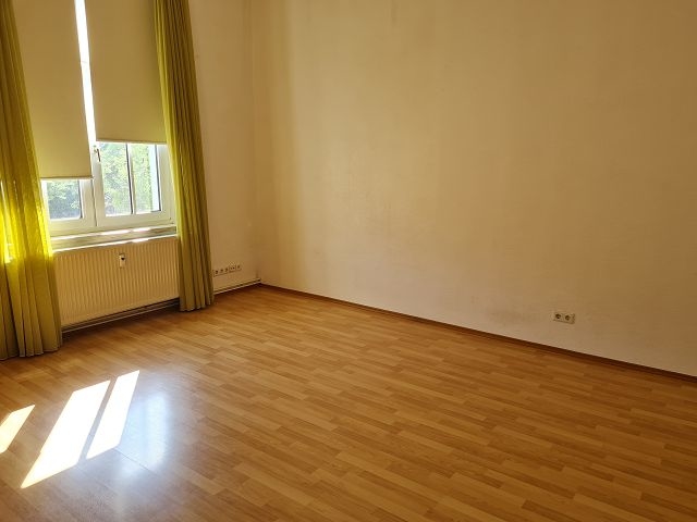 1-Raumwohnung mit wunderschönem Badezimmer und Küchenzeile