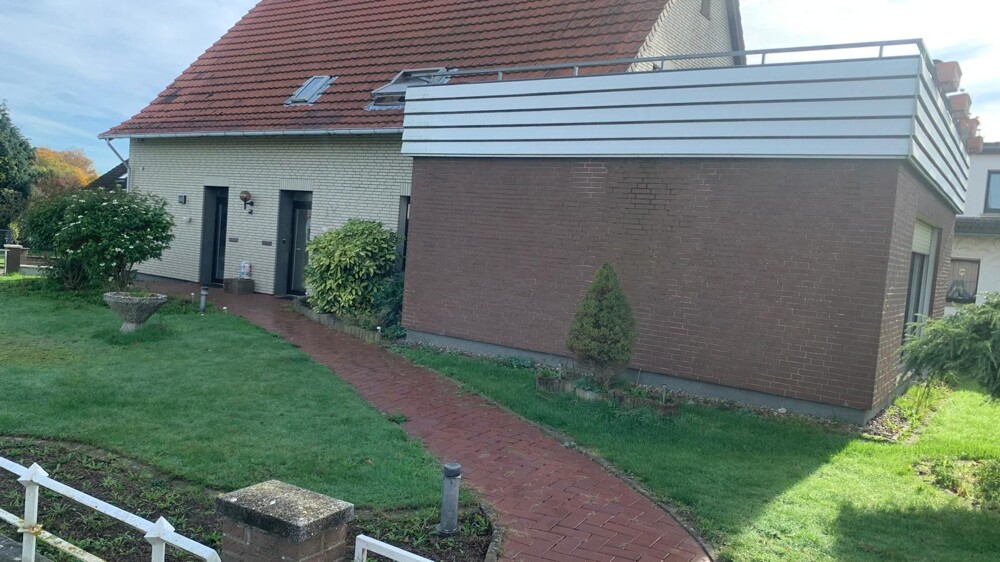 Wohnen am Ortsrand von Bünde mit vielen Nutzungsmöglichkeiten - Natur gleich neben der Haustür
