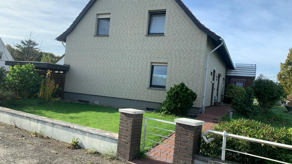 Wohnen am Ortsrand von Bünde mit vielen Nutzungsmöglichkeiten - Natur gleich neben der Haustür