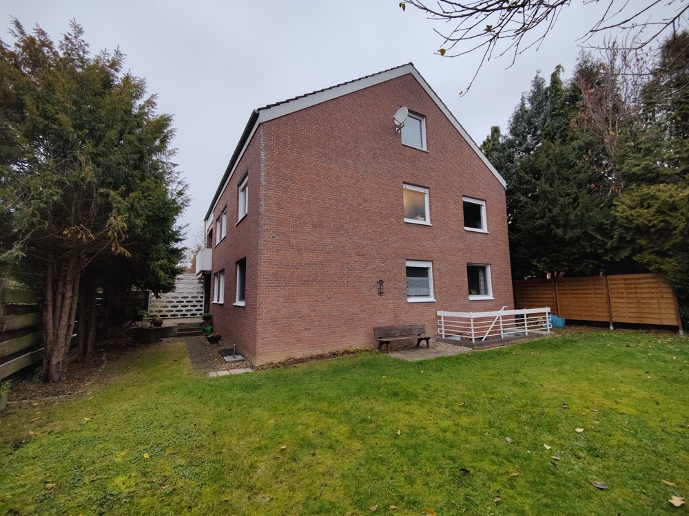 Großzügiges Mehrfamilienhaus, Generationen unter einem Dach oder zur Vermietung