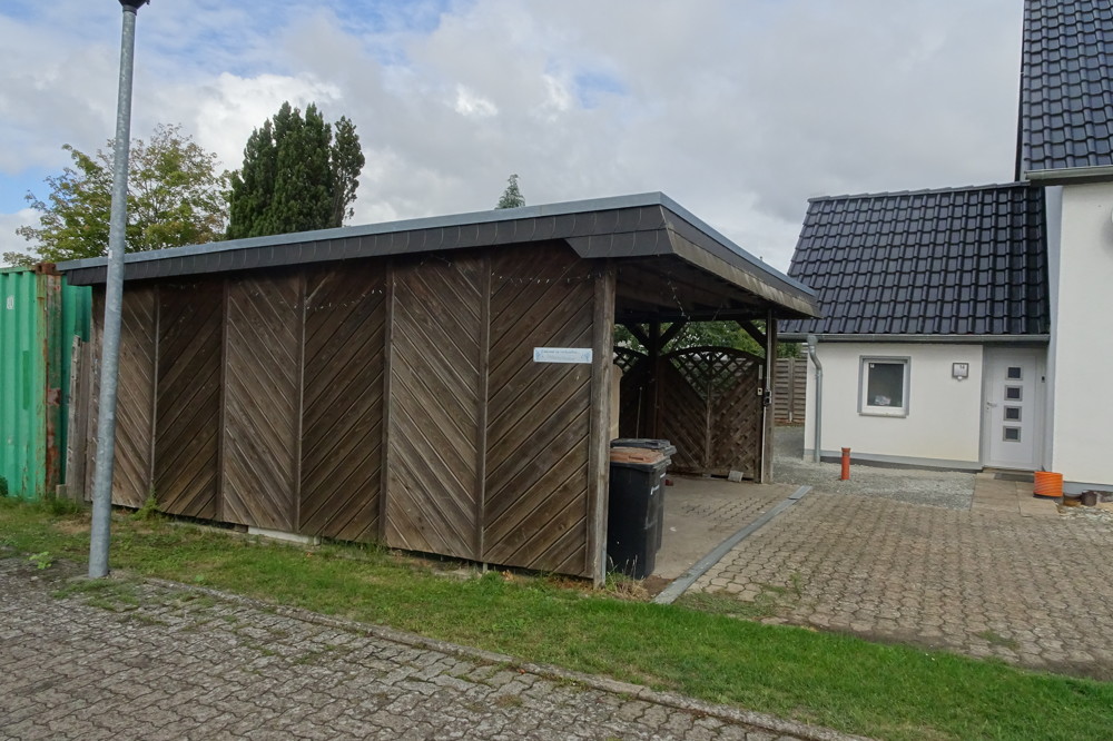 Kleines modernes Einfamilienhaus in ruhiger Zentrumslage von Enger mit einem Bauplatz
