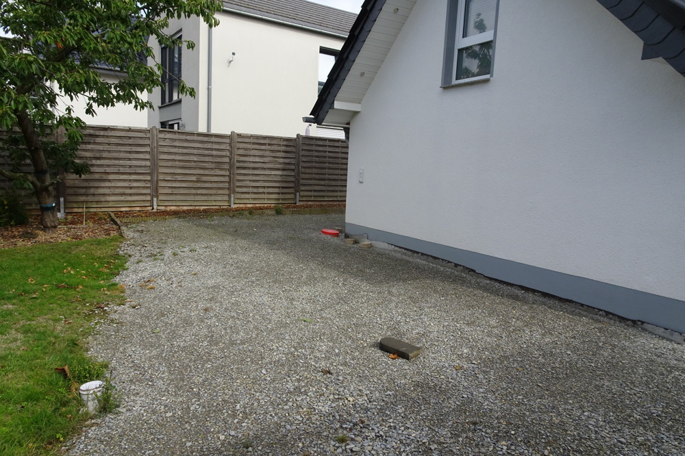 Kleines modernes Einfamilienhaus in ruhiger Zentrumslage von Enger mit einem Bauplatz