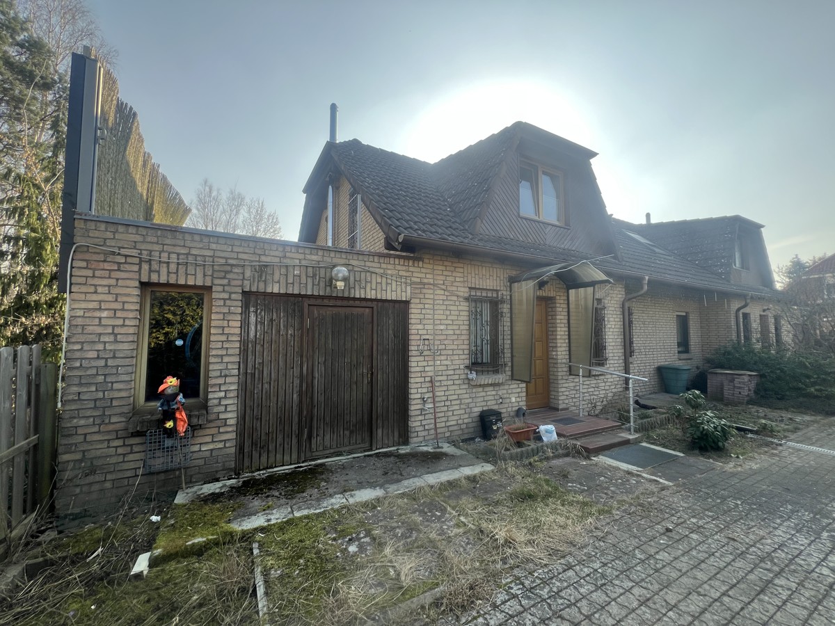 RESERVIERT |FINALER PREIS | PROVISIONSFREI | Doppelhaushälfte in ruhiger Wohnlage mit 2.086 m² Grundstück