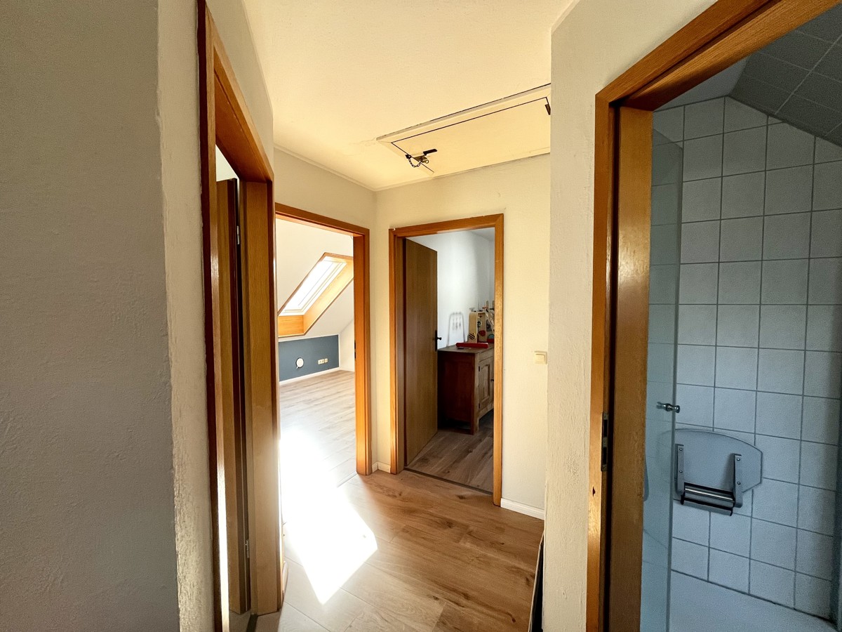 RESERVIERT |FINALER PREIS | PROVISIONSFREI | Doppelhaushälfte in ruhiger Wohnlage mit 2.086 m² Grundstück