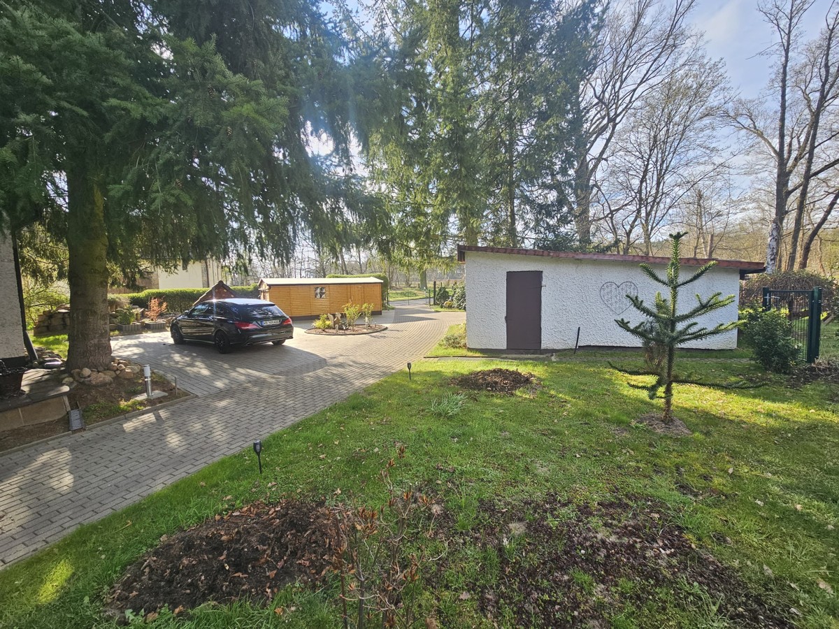 PROVISIONSFREI|Naturidylle–Seehaus mit 15.000 m² Grundstück inkl. See & vermietetem Zweifamilienhaus