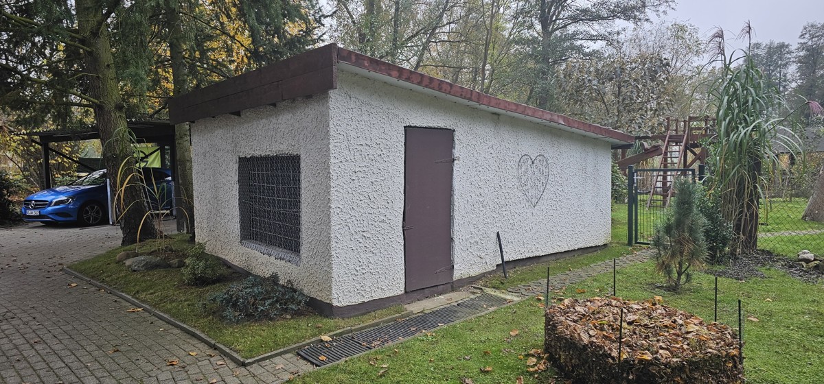 PROVISIONSFREI|Naturidylle–Seehaus mit 15.000 m² Grundstück inkl. See & vermietetem Zweifamilienhaus