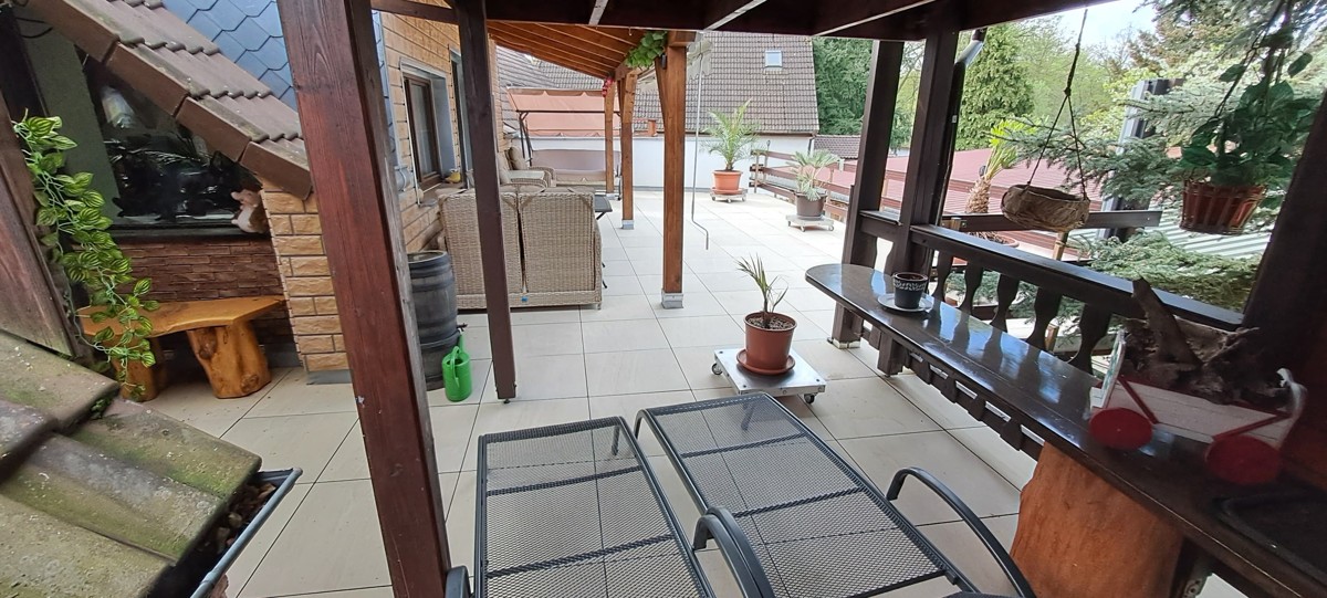 PROVISIONSFREI | Großzügiges EFH mit traumhafter Dachterrasse, Werkstatt & Baulandoption