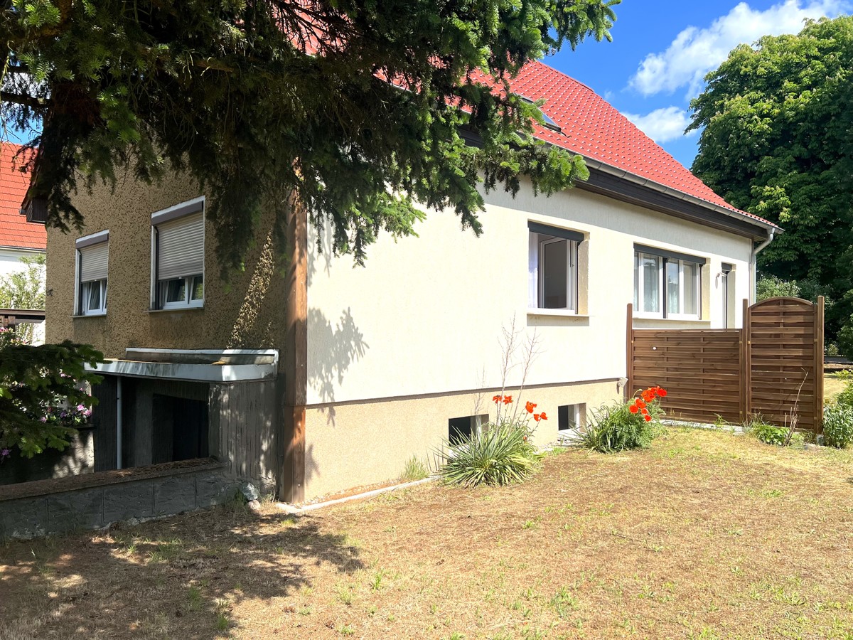 SOFORT VERFÜGBAR | Gepflegtes Einfamilienhaus in Strausberg - Vorstadt mit Ausbaureserve und Keller