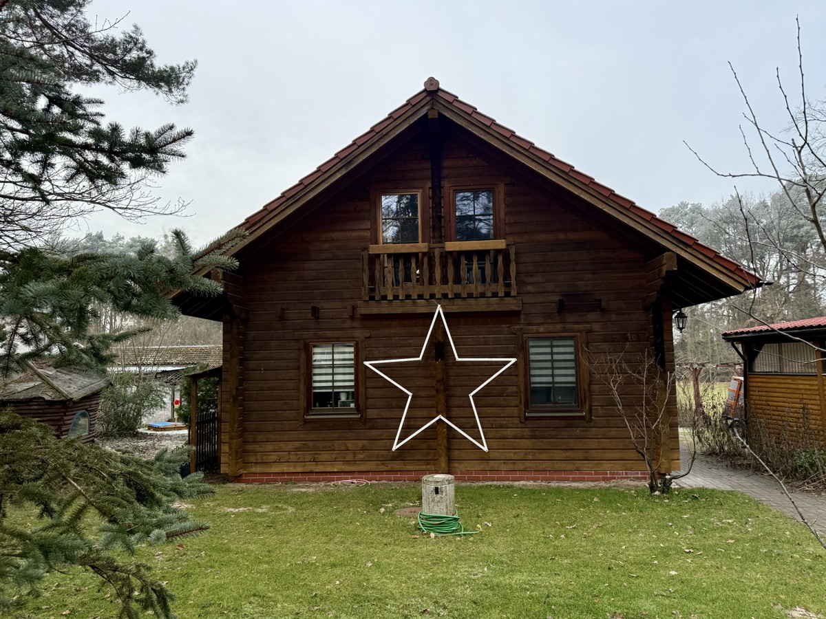 EIN HOLZTRAUM FÜR ZWEI | Charmantes Einfamilienhaus – wo Individualität auf Gemütlichkeit trifft!