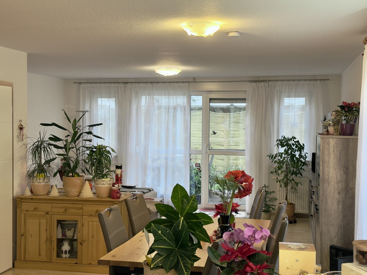 RESERVIERT |PROVISIONSFREI | Reihenendhaus in TOP Zustand mit Wintergarten und 4 Zimmern nahe Berlin