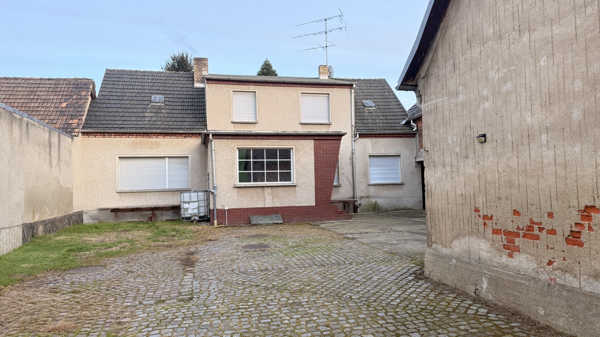 PROVISIONSFREI |NEUER PREIS! Charmantes Anwesen mit großem Garten, Entwicklungspotenzial