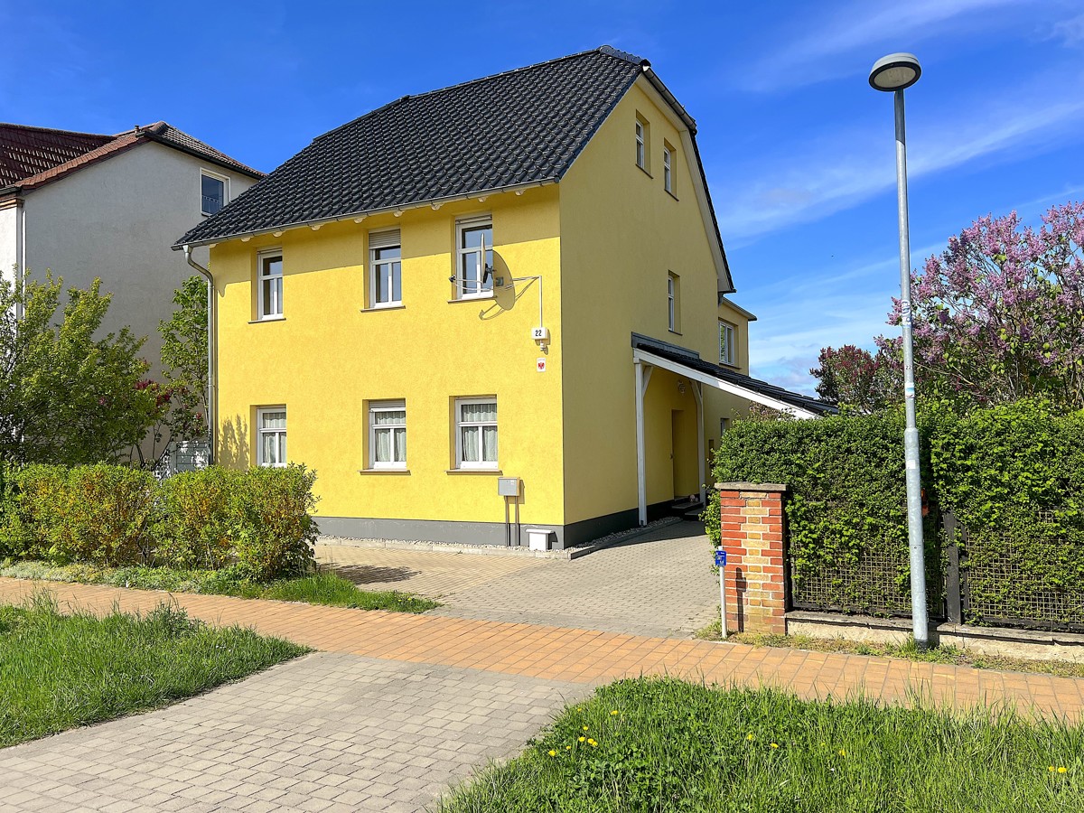 NEUER PREIS | HEREINSPAZIEREN UND WOHL FÜHLEN - Einfamilienhaus mit 214qm Wohnfläche in Bernau!
