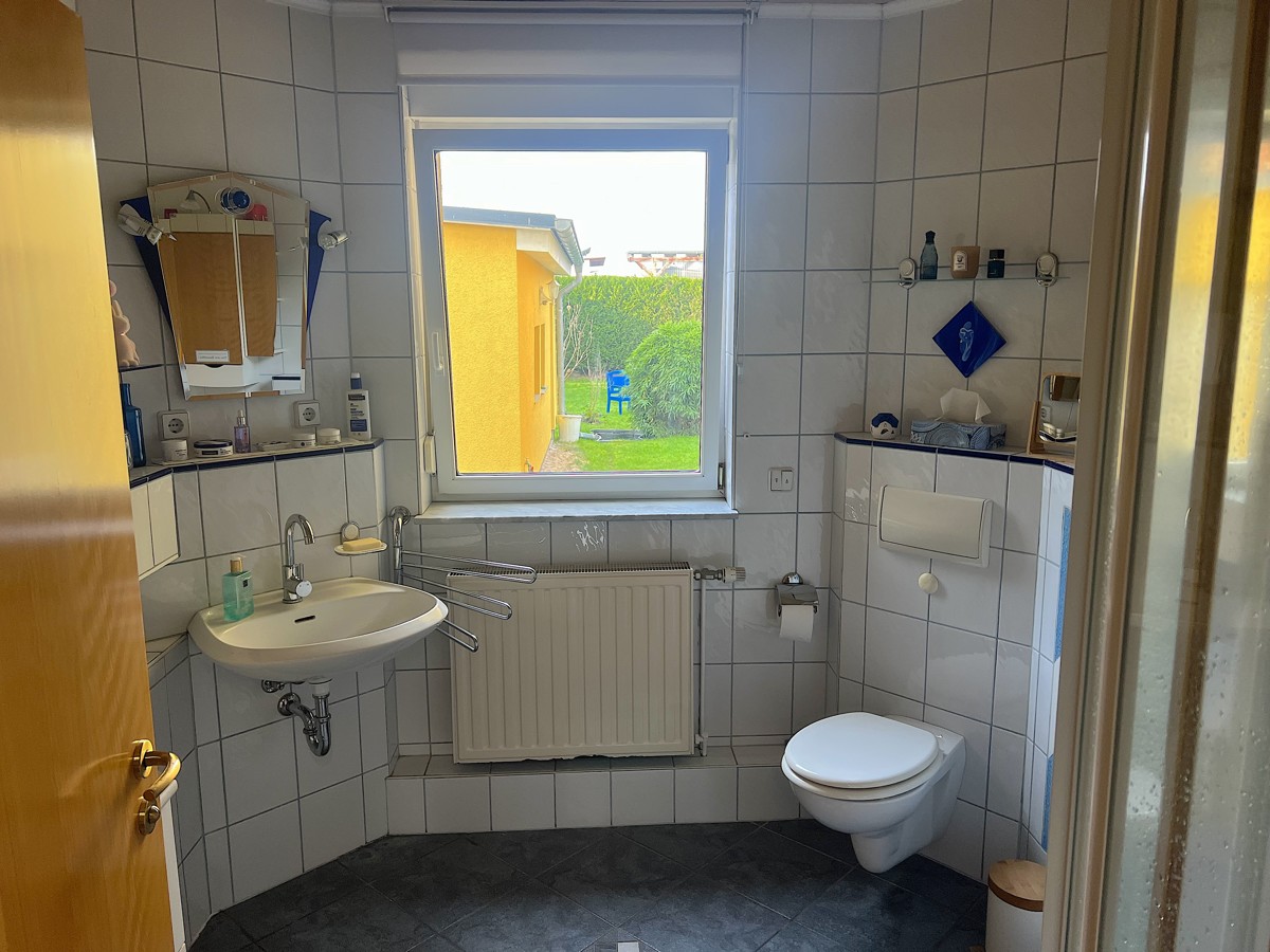 NEUER PREIS | HEREINSPAZIEREN UND WOHL FÜHLEN - Einfamilienhaus mit 214qm Wohnfläche in Bernau!