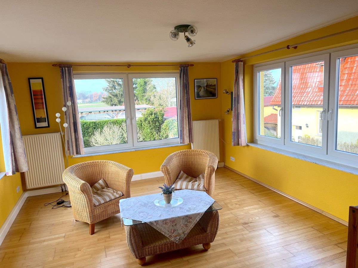 NEUER PREIS | HEREINSPAZIEREN UND WOHL FÜHLEN - Einfamilienhaus mit 214qm Wohnfläche in Bernau!