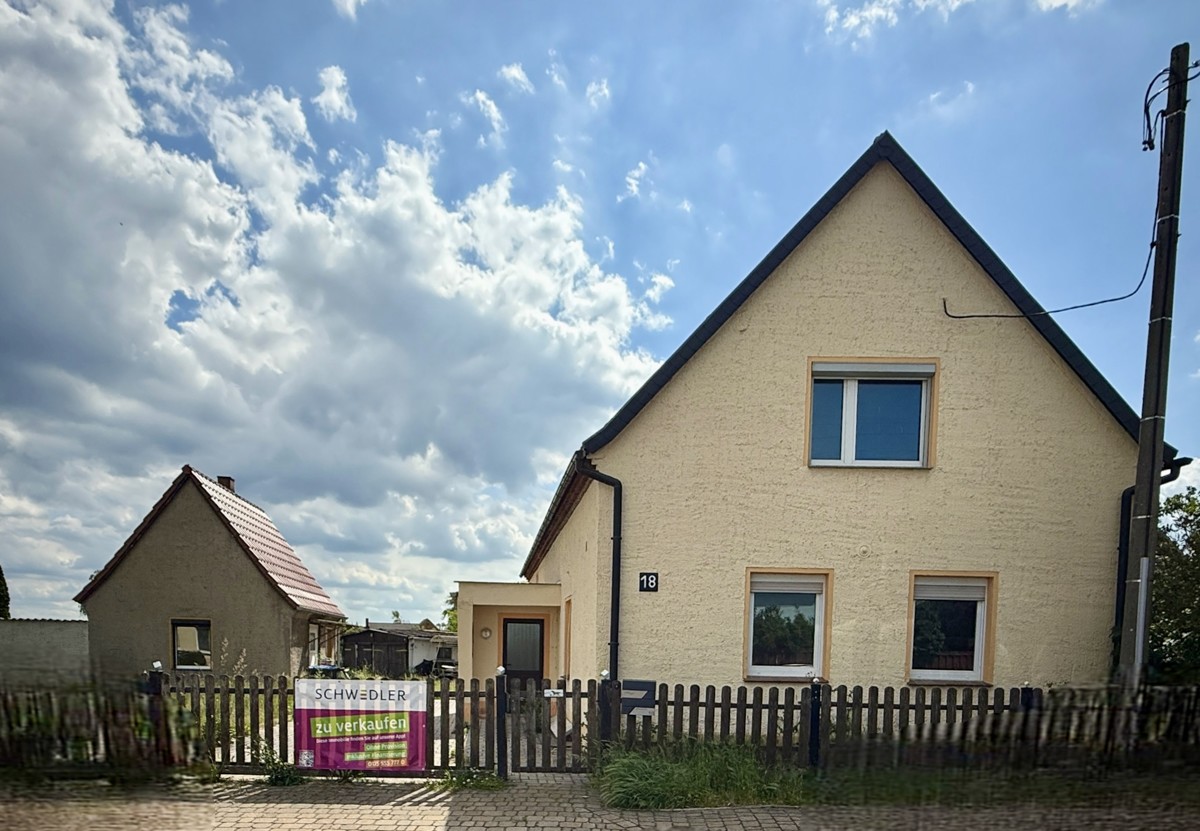 PROVISIONSFREI| Sanierungsobjekt mit Potenzial: EFH mit Ausblick, Nebengelass und großem Grundstück