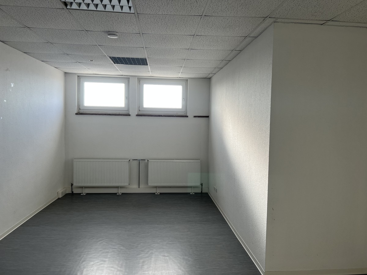 SCHWEDLER | Ganze Etage nur für Sie - Helle Geräumige Büroetage !